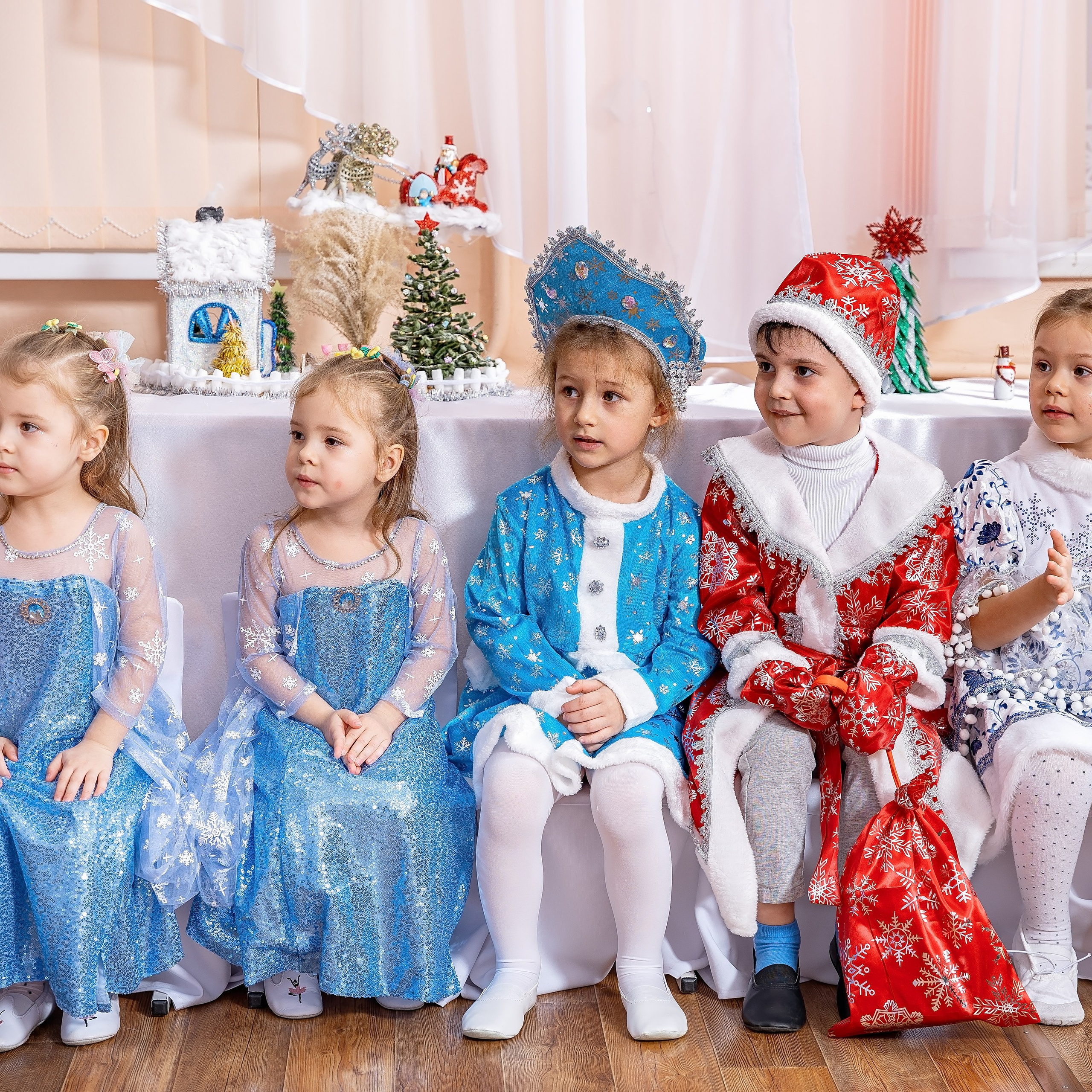 Новогодние фотографии детский сад. Eewa.ru