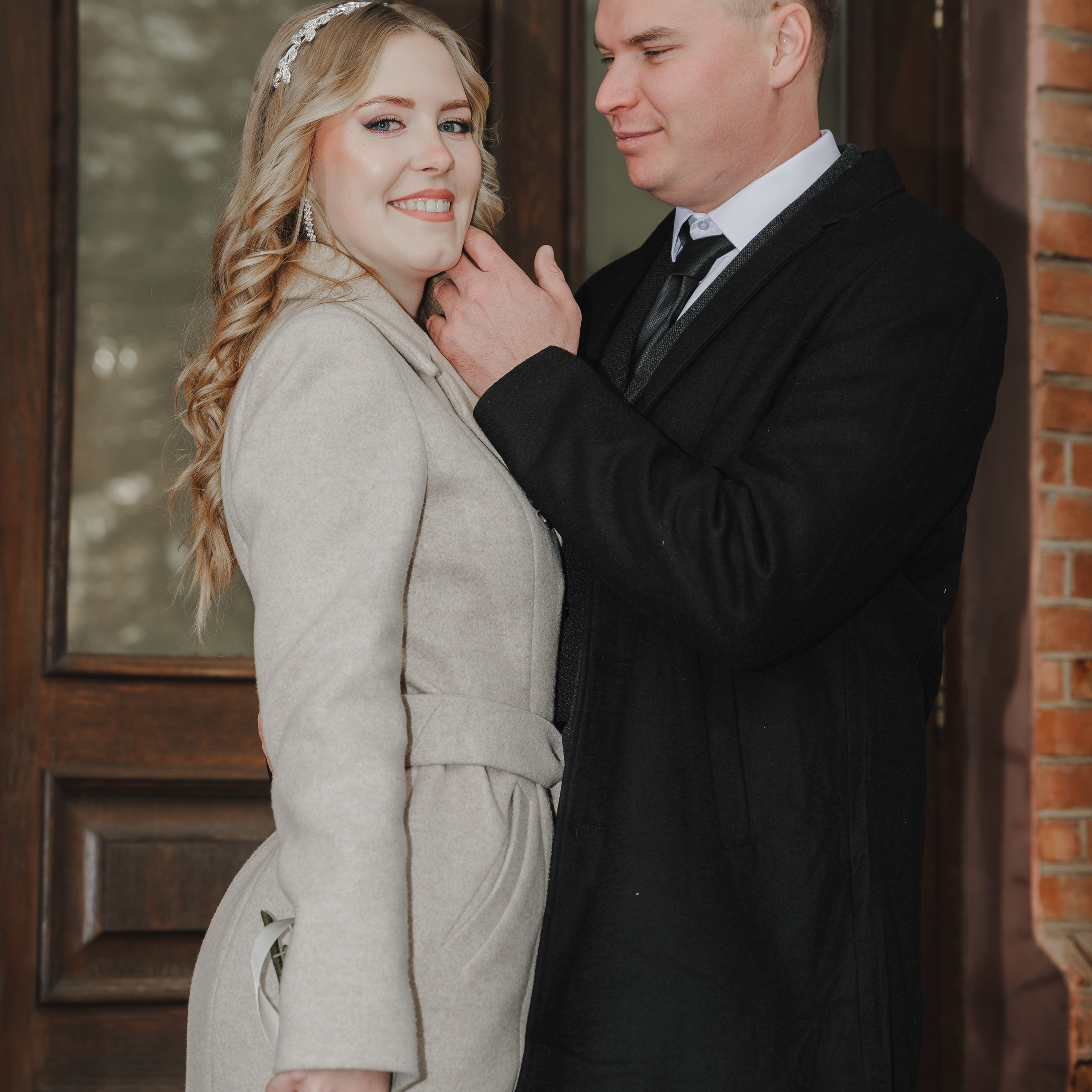 Артём Анжела. Eewa.ru