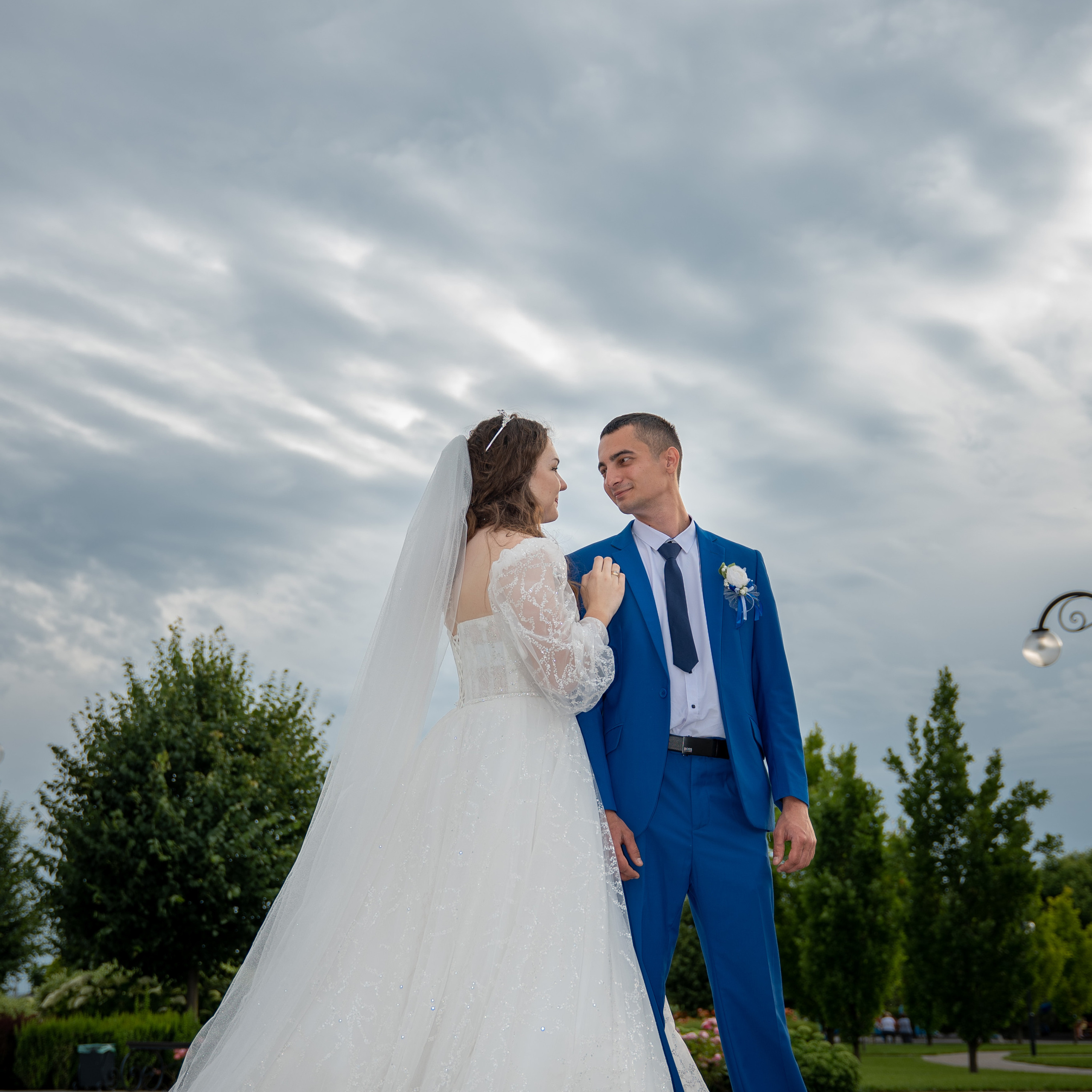 ФОТО ПРОГУЛКА В Свадебный день 2023. Eewa.ru