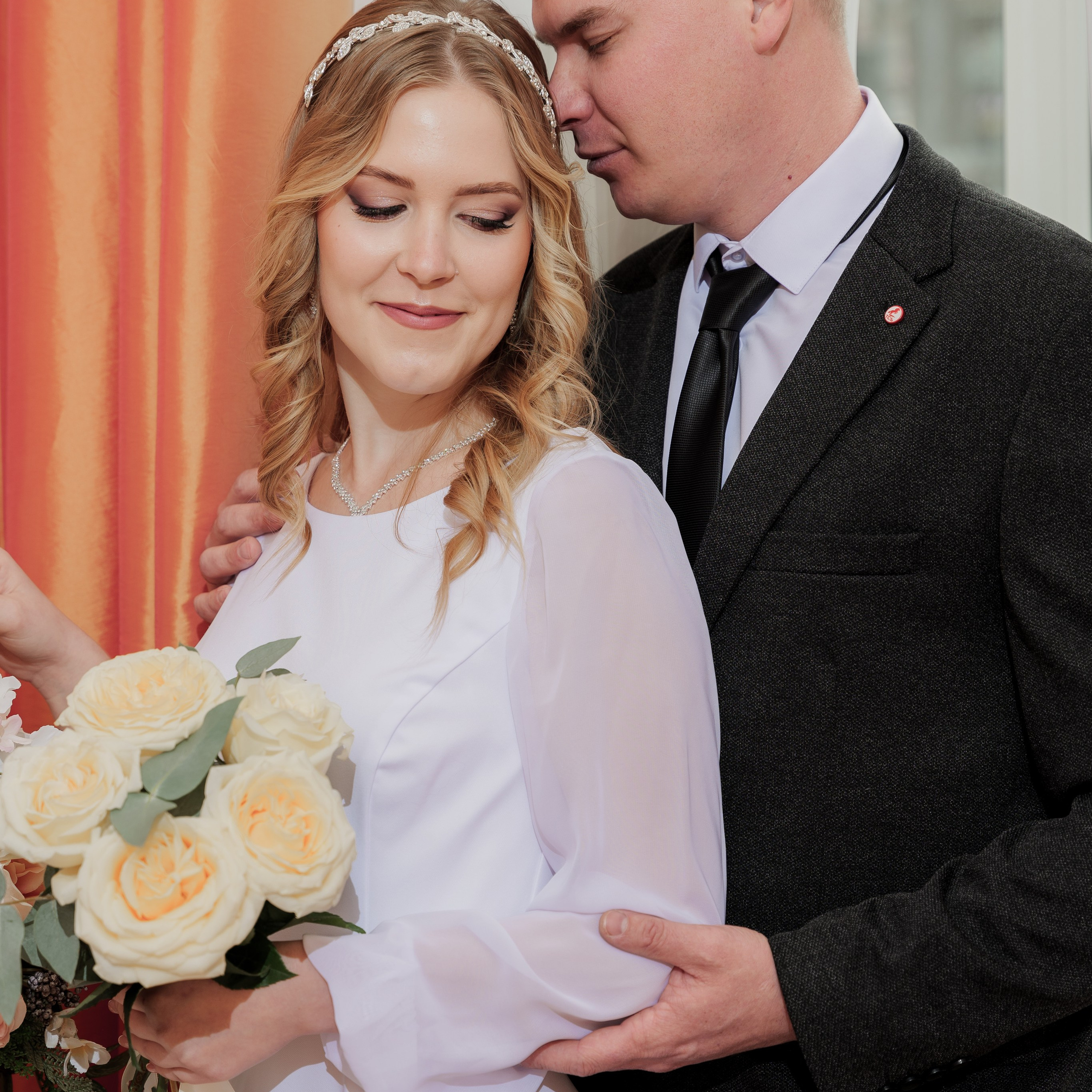 Артём Анжела. Eewa.ru