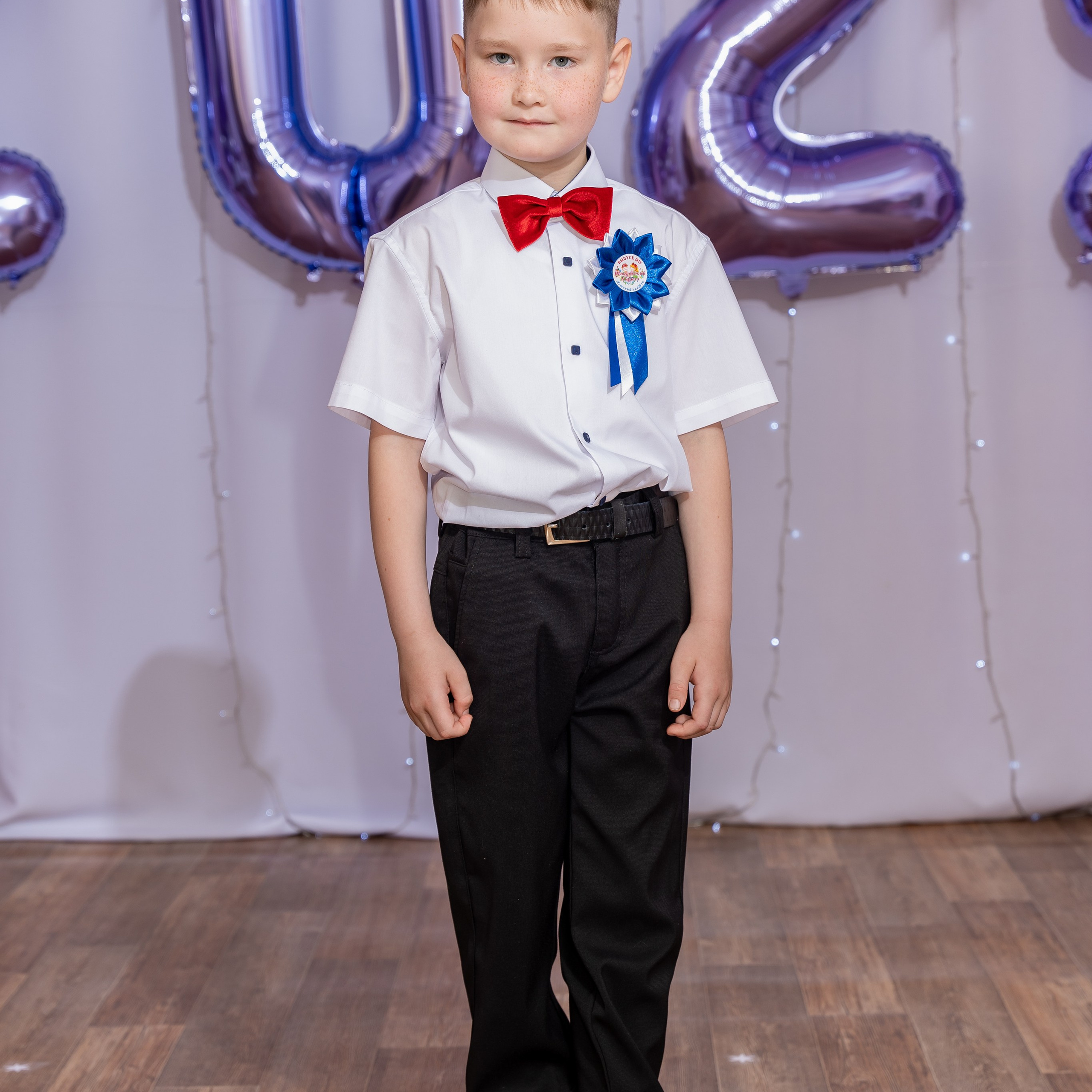 Фотосессия на выпускном утреннике в детсаду 2025. Eewa.ru