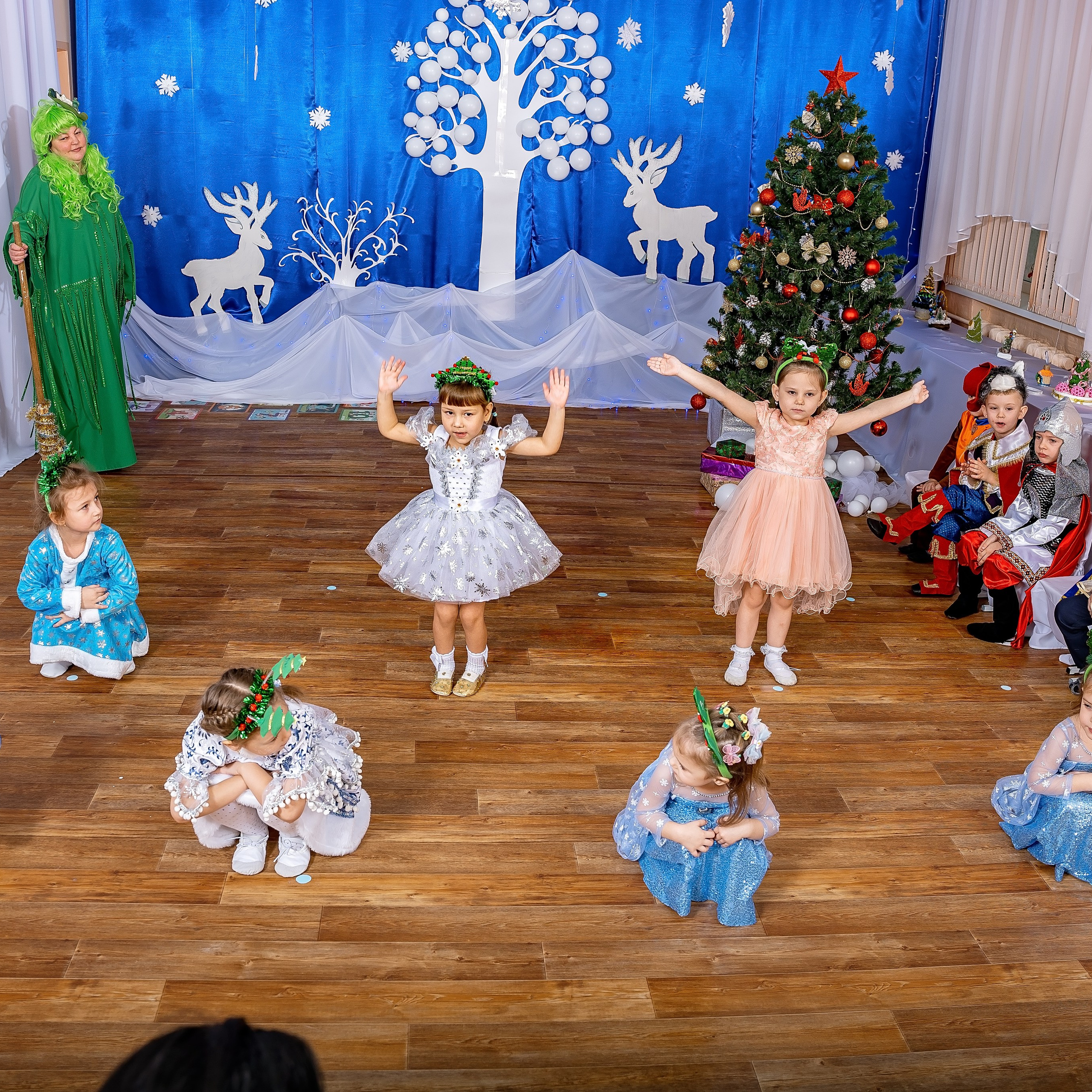 Новогодние фотографии детский сад. Eewa.ru