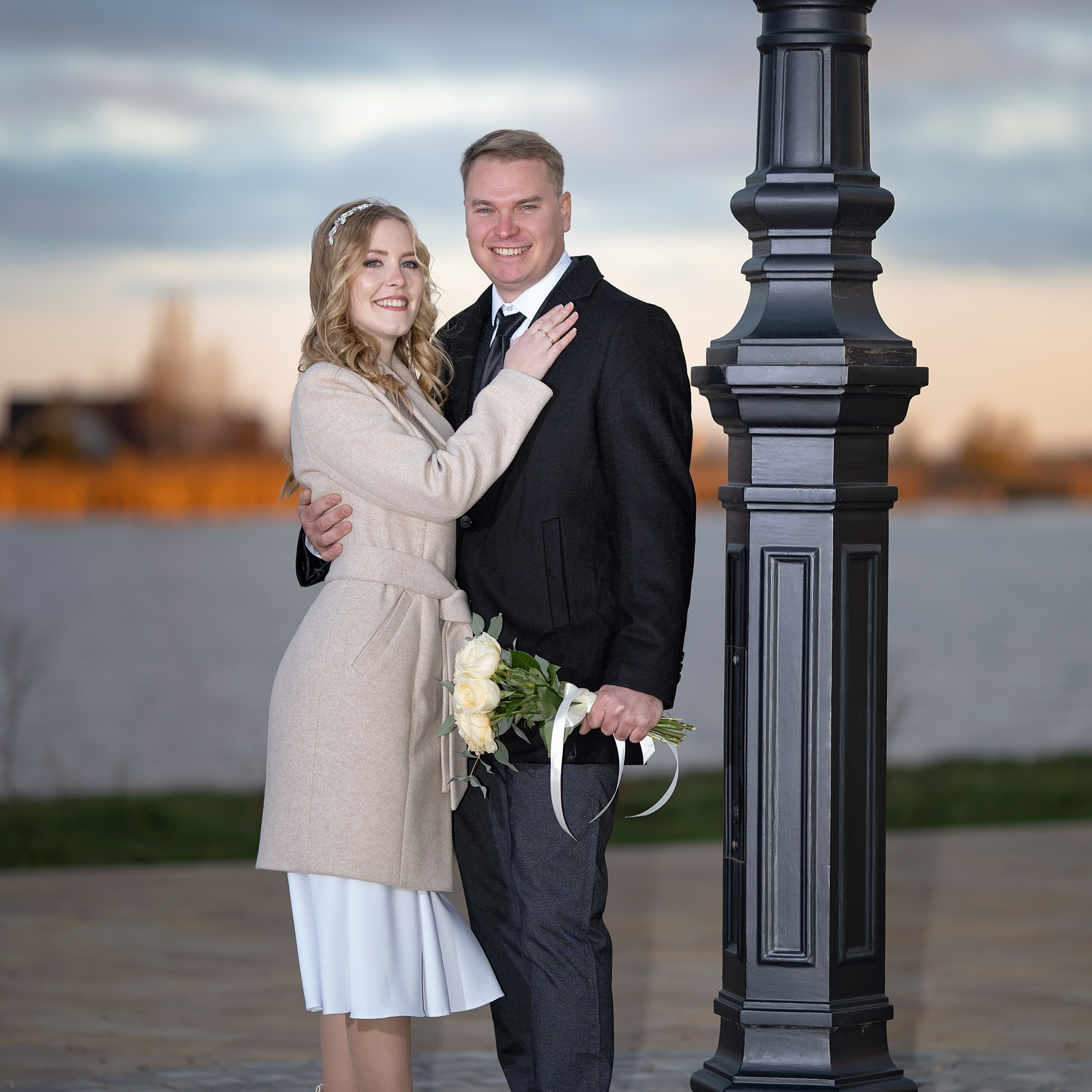 Артём Анжела. Eewa.ru