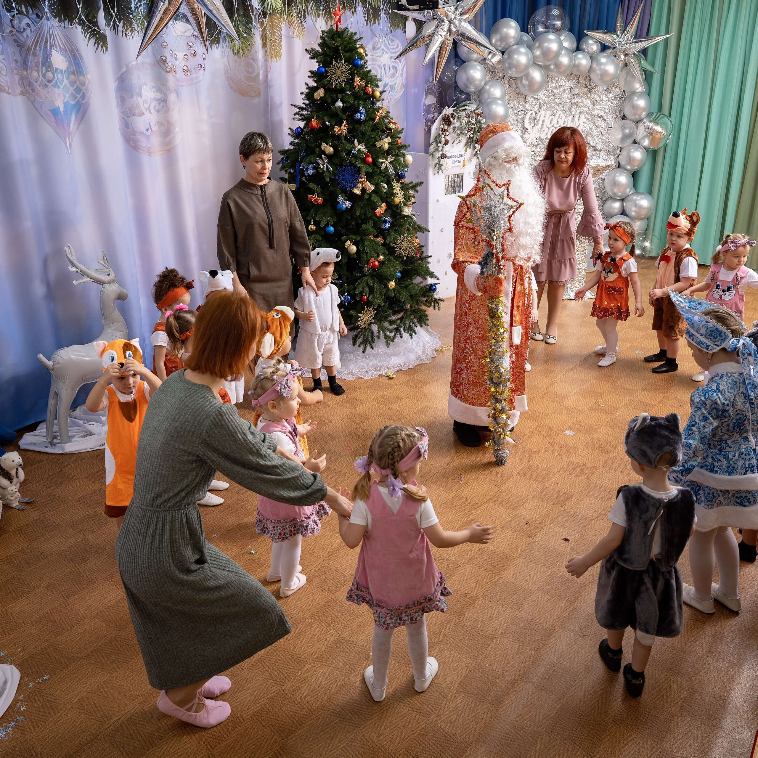 Новогодние фотосессии в детсаду. Eewa.ru