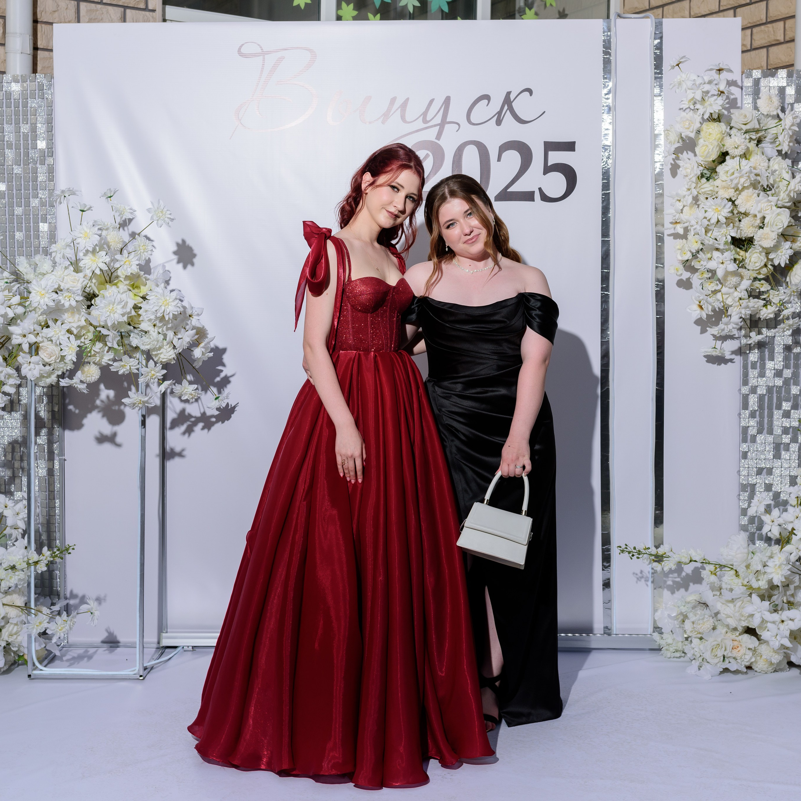 Фотосессия на выпускном вечере 2025 год Лицей. Eewa.ru