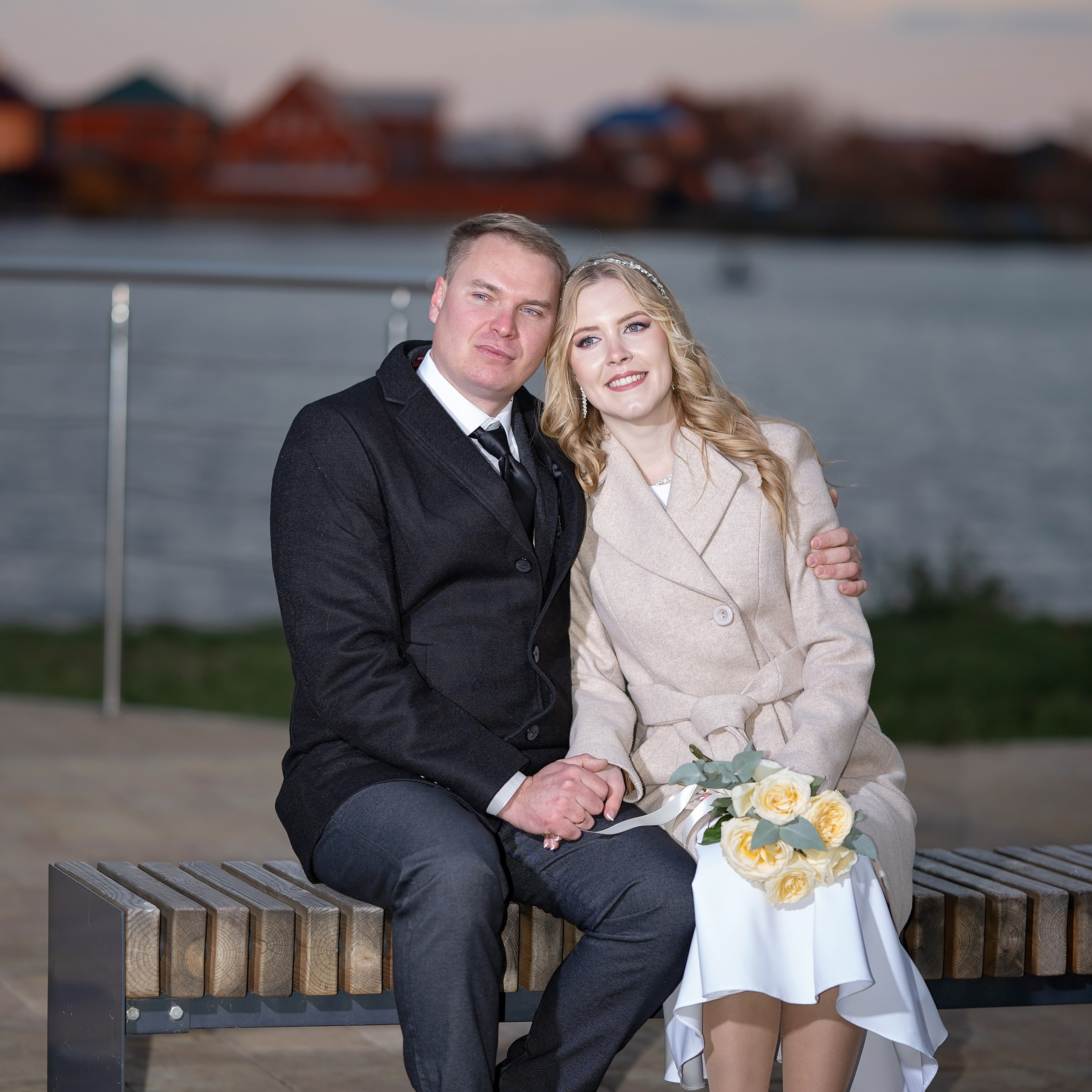 Артём Анжела. Eewa.ru