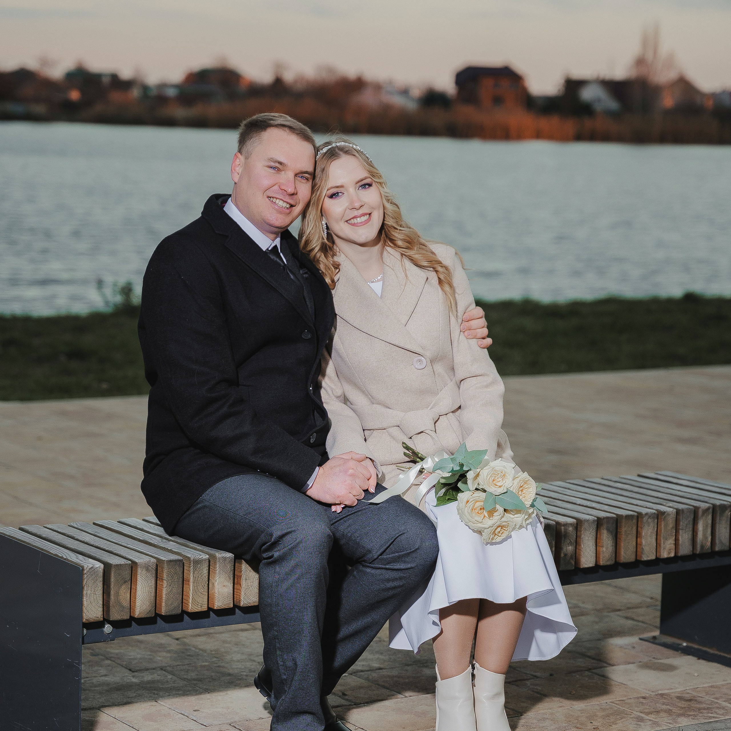 Артём Анжела. Eewa.ru