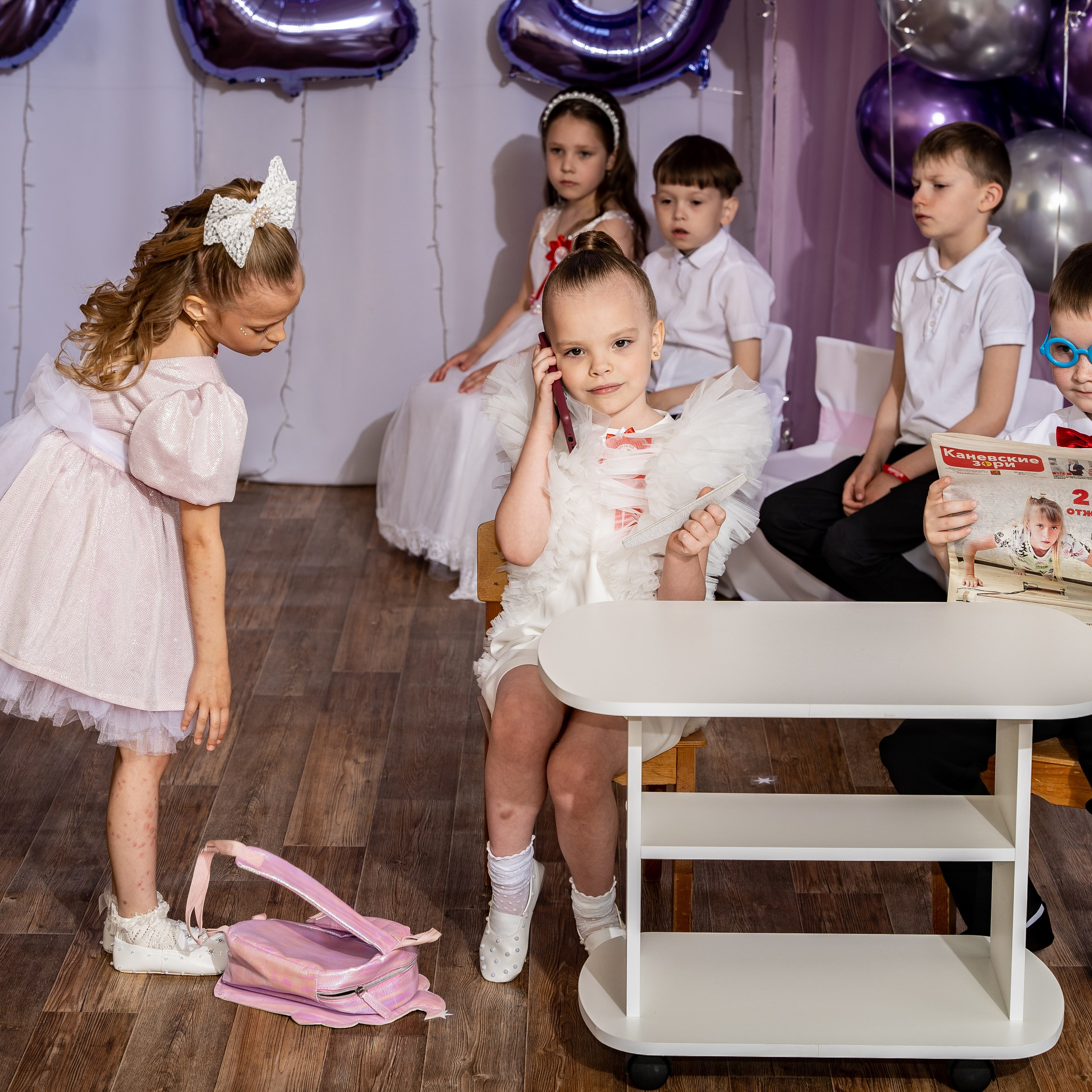 Фотосессия на выпускном утреннике в детсаду 2025. Eewa.ru