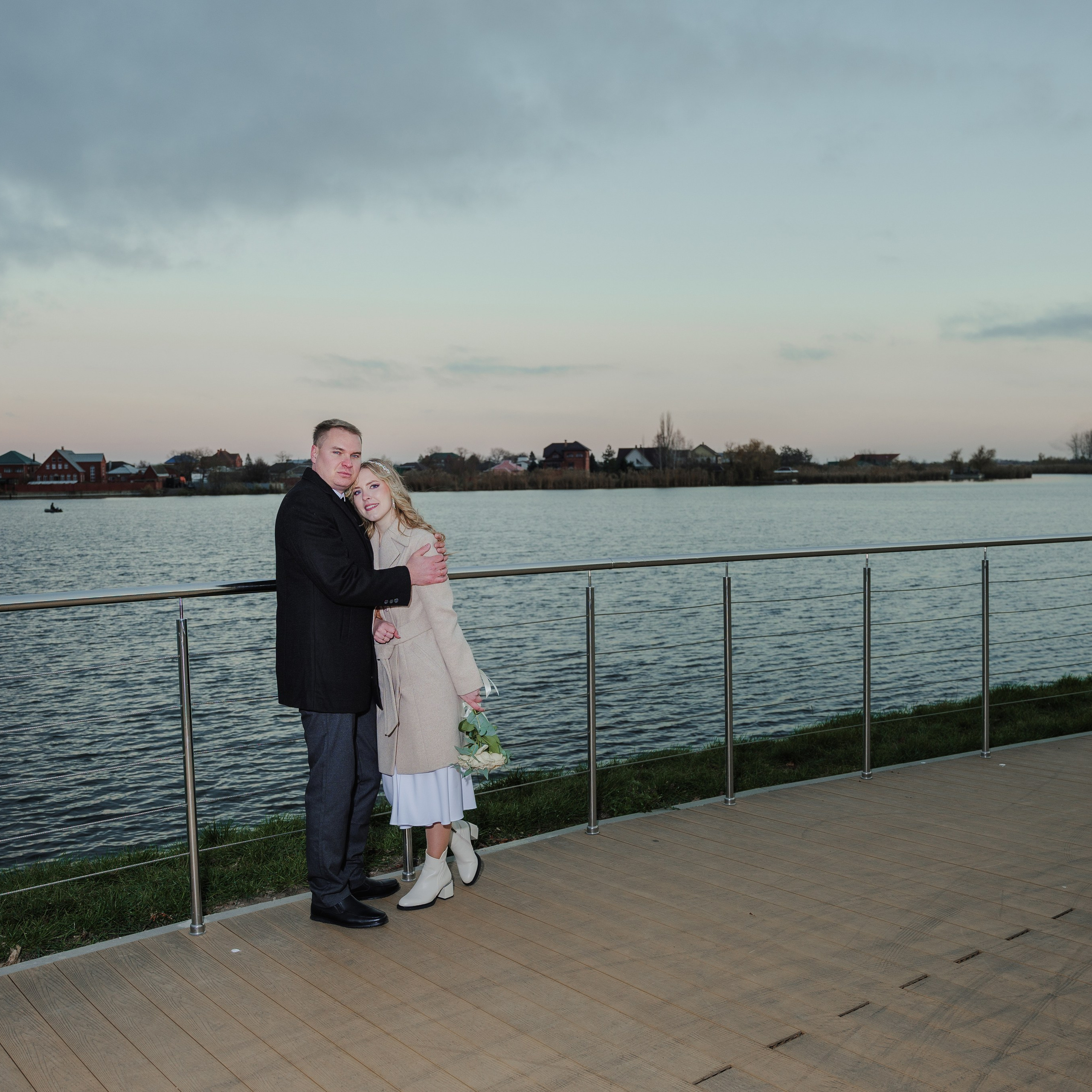 Артём Анжела. Eewa.ru