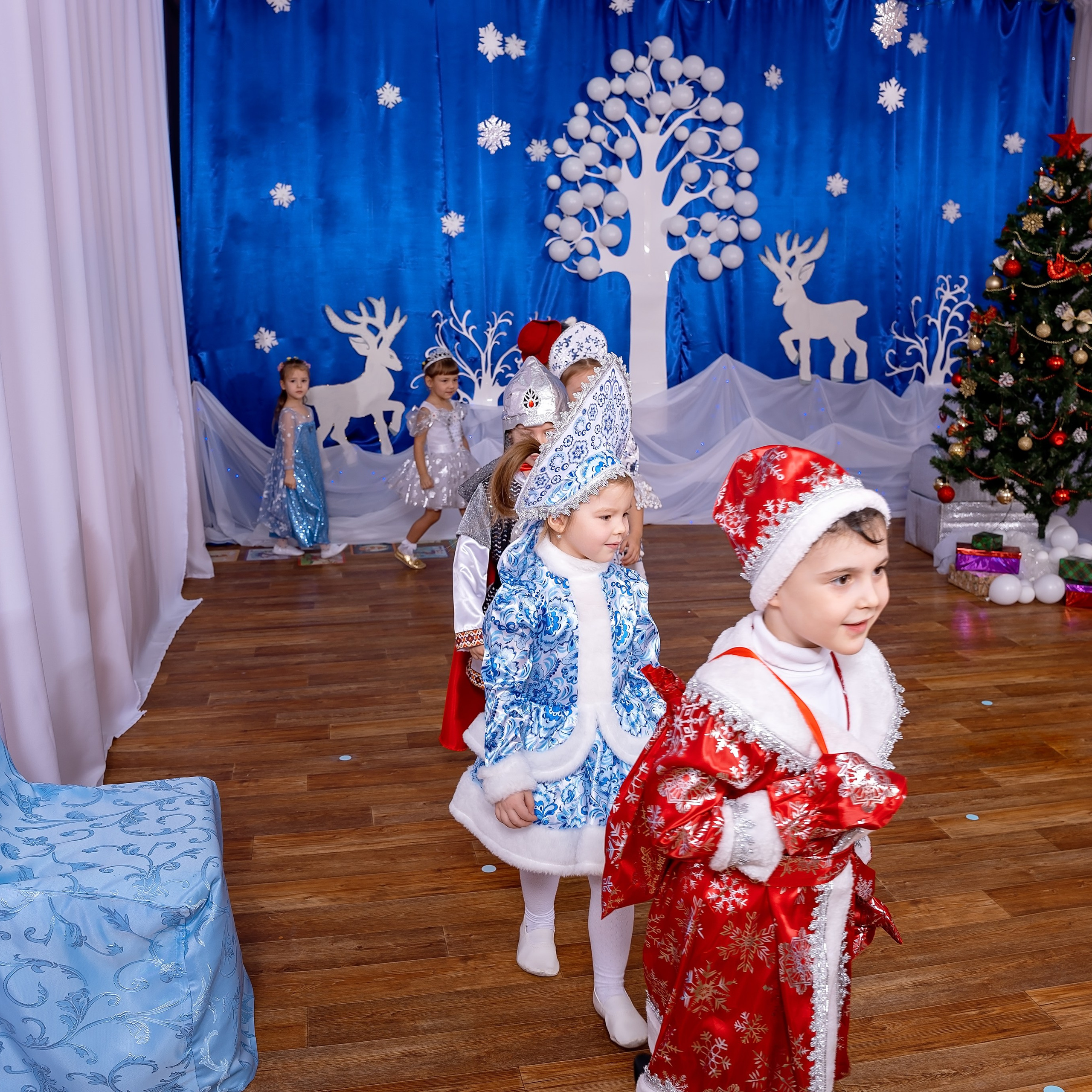 Новогодние фотографии детский сад. Eewa.ru
