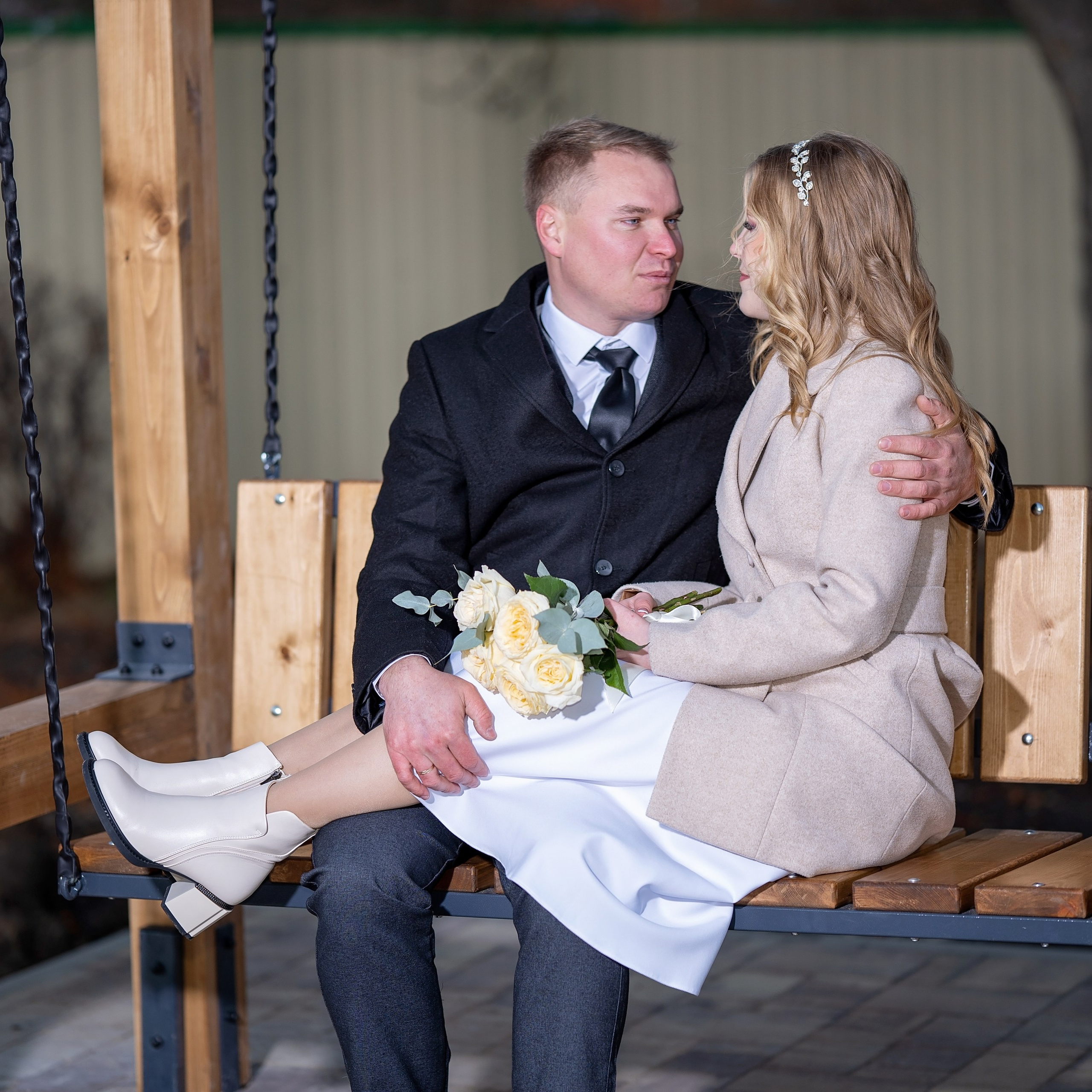 Артём Анжела. Eewa.ru