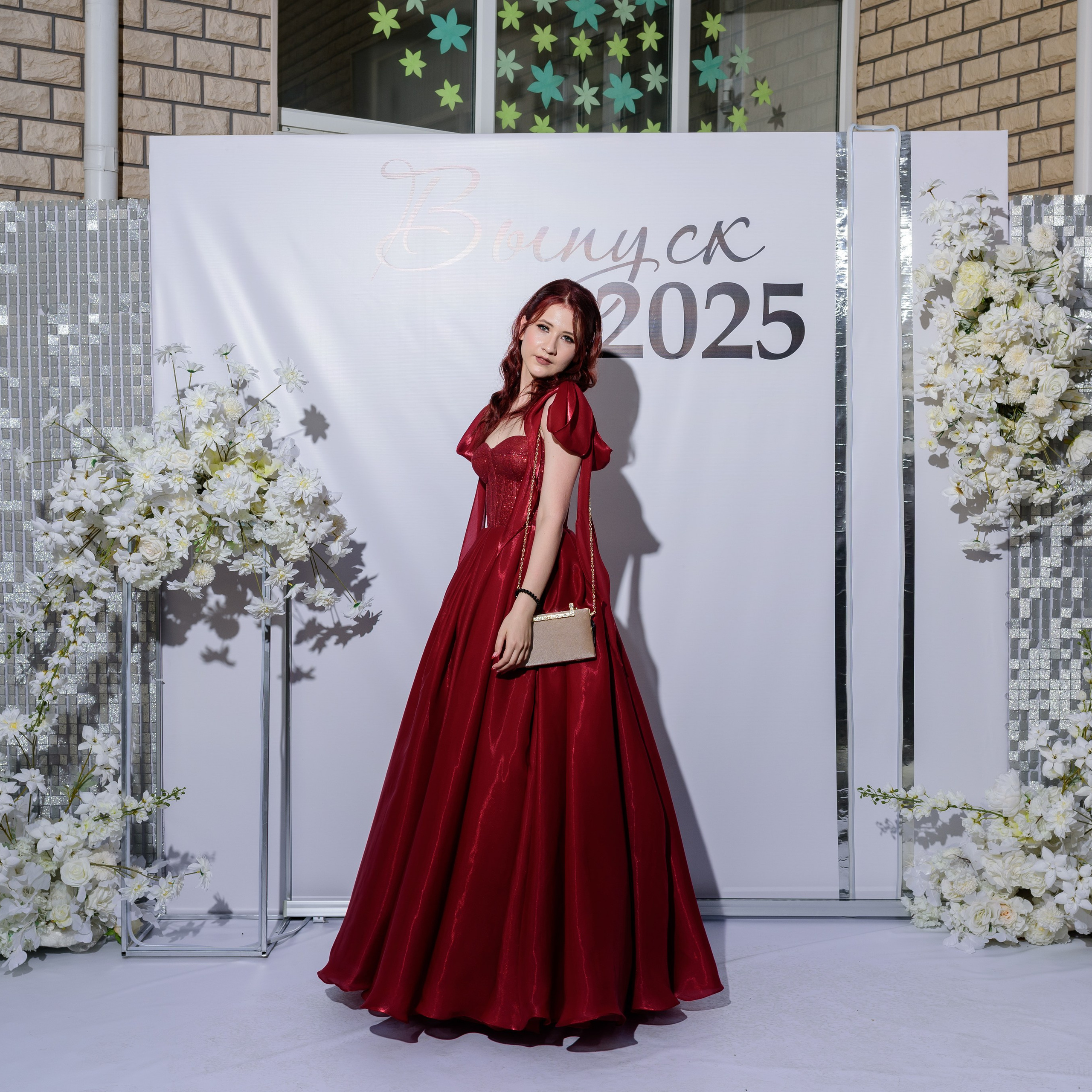 Фотосессия на выпускном вечере 2025 год Лицей. Eewa.ru