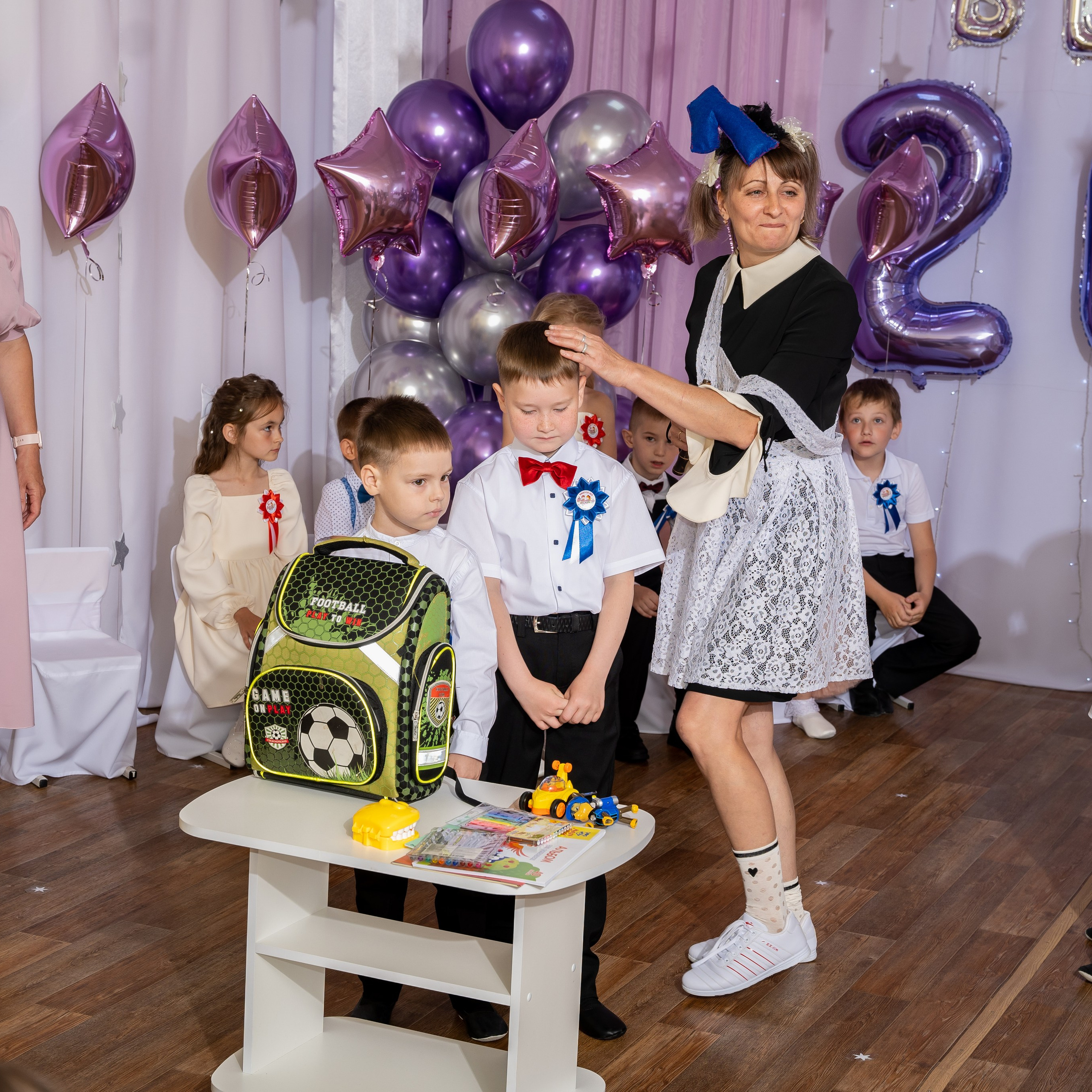 Фотосессия на выпускном утреннике в детсаду 2025. Eewa.ru