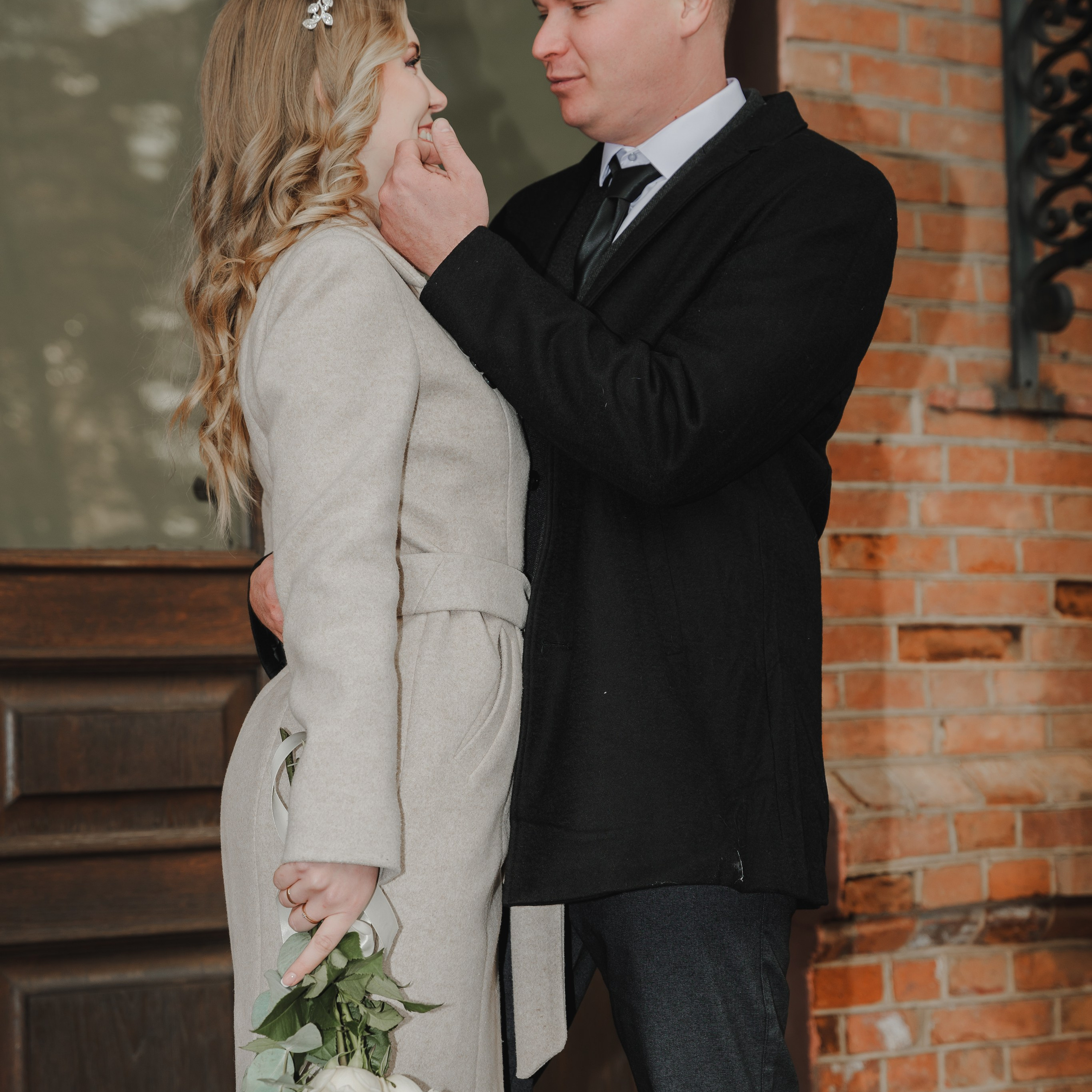 Артём Анжела. Eewa.ru