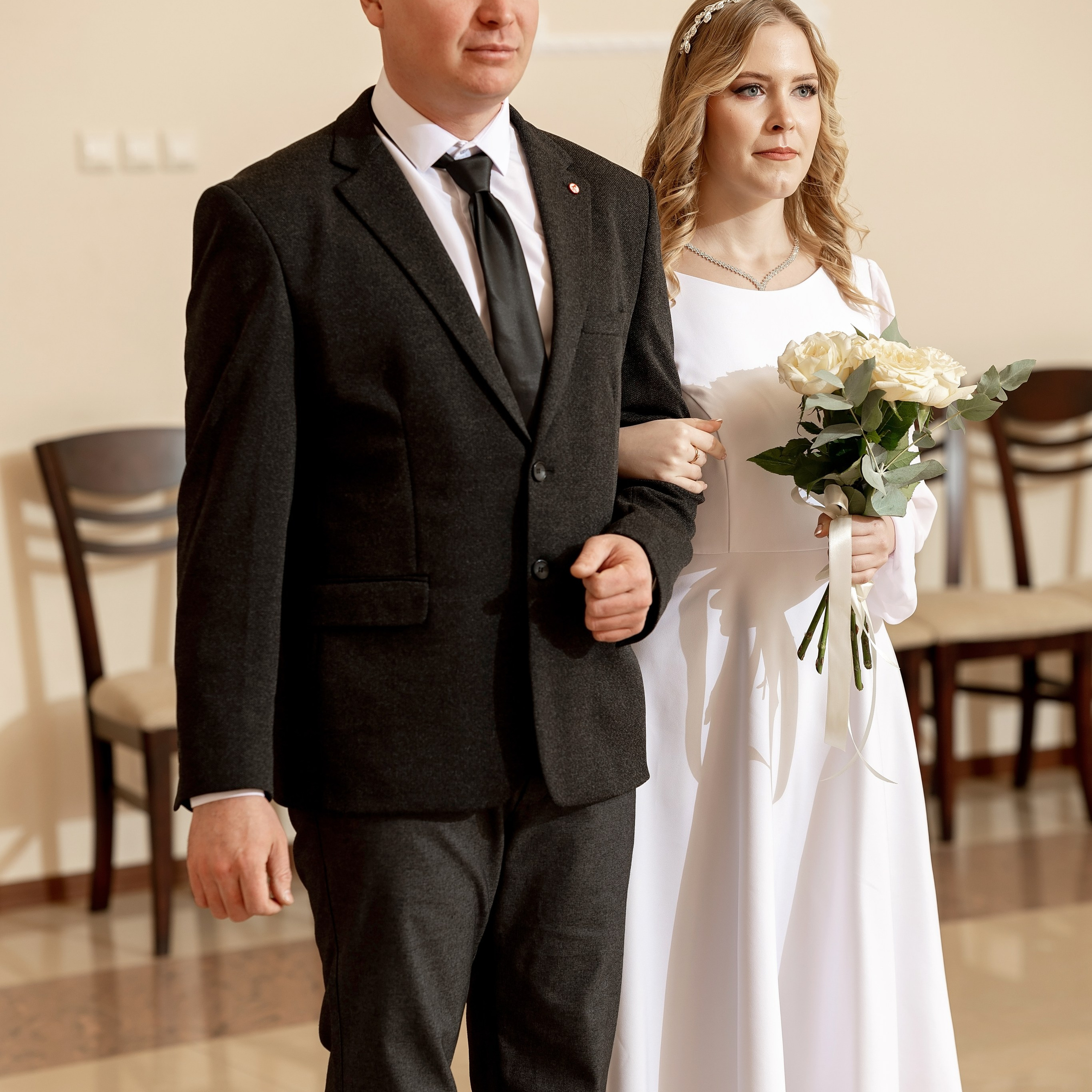 Артём Анжела. Eewa.ru