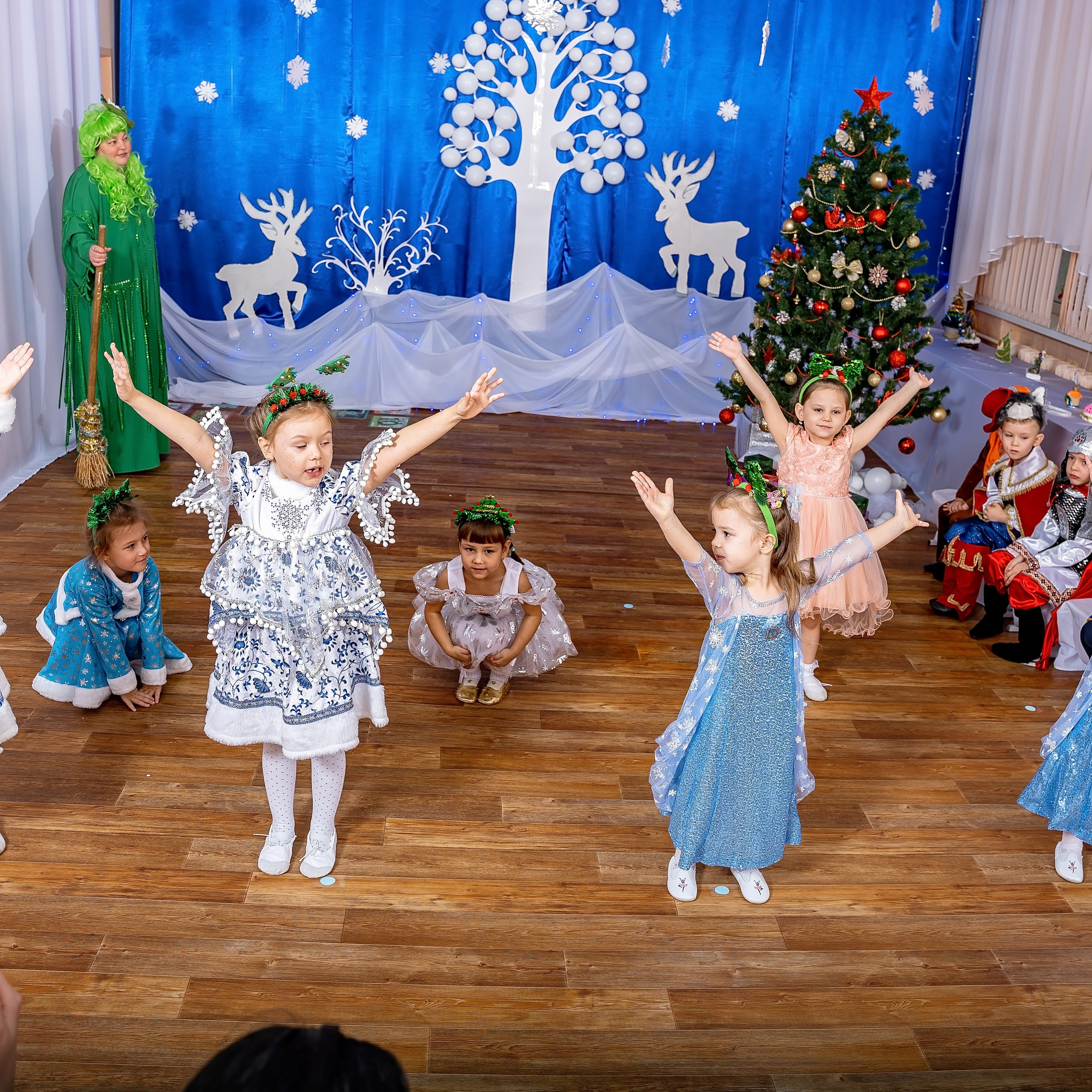 Новогодние фотографии детский сад. Eewa.ru