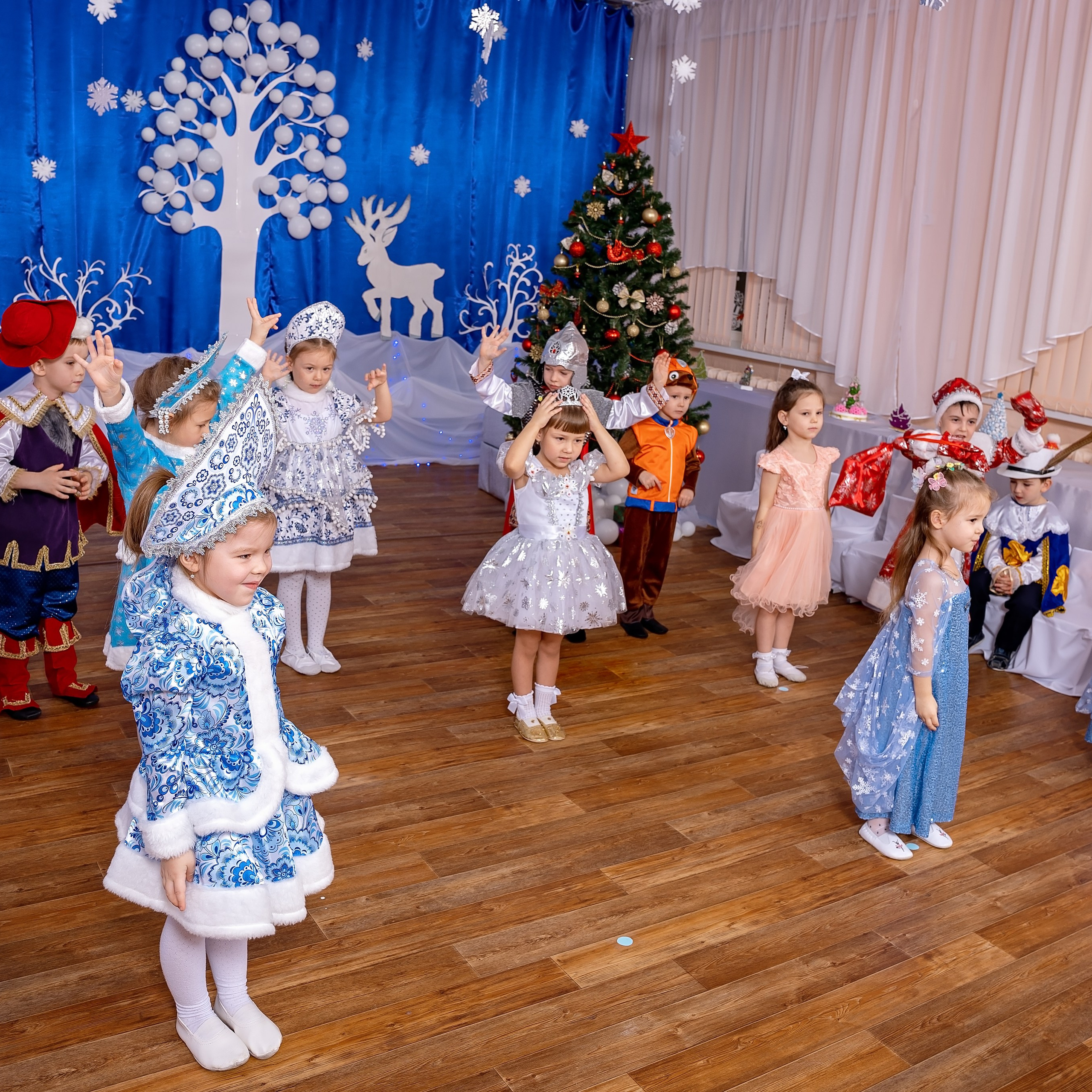 Новогодние фотографии детский сад. Eewa.ru