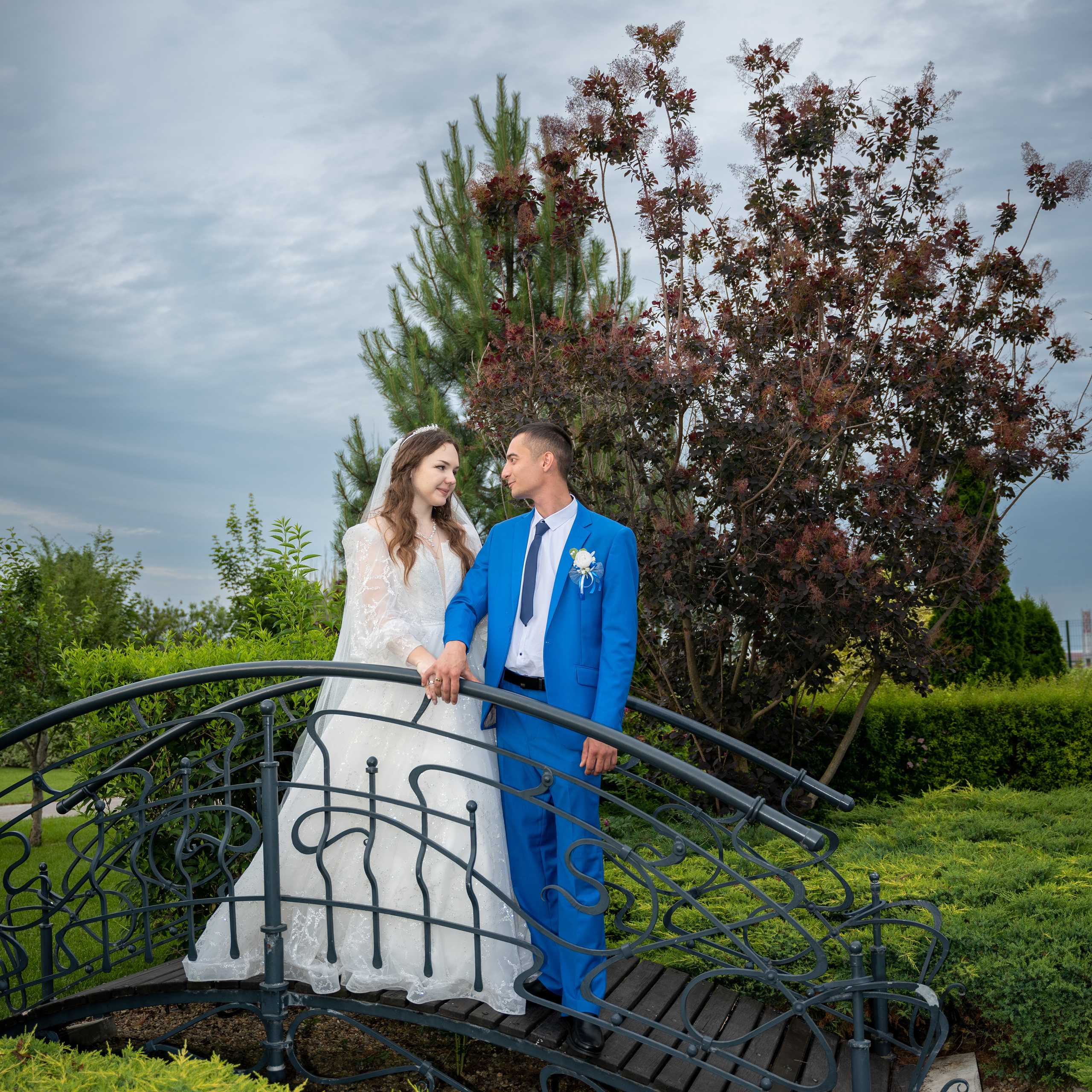 ФОТО ПРОГУЛКА В Свадебный день 2023. Eewa.ru