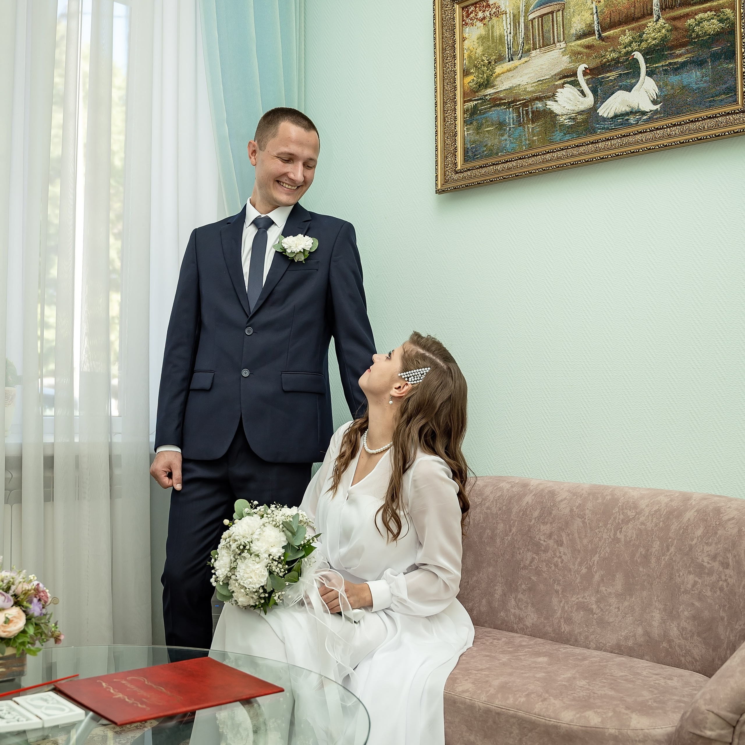 Александр и Екатерина Загс Ре. Eewa.ru