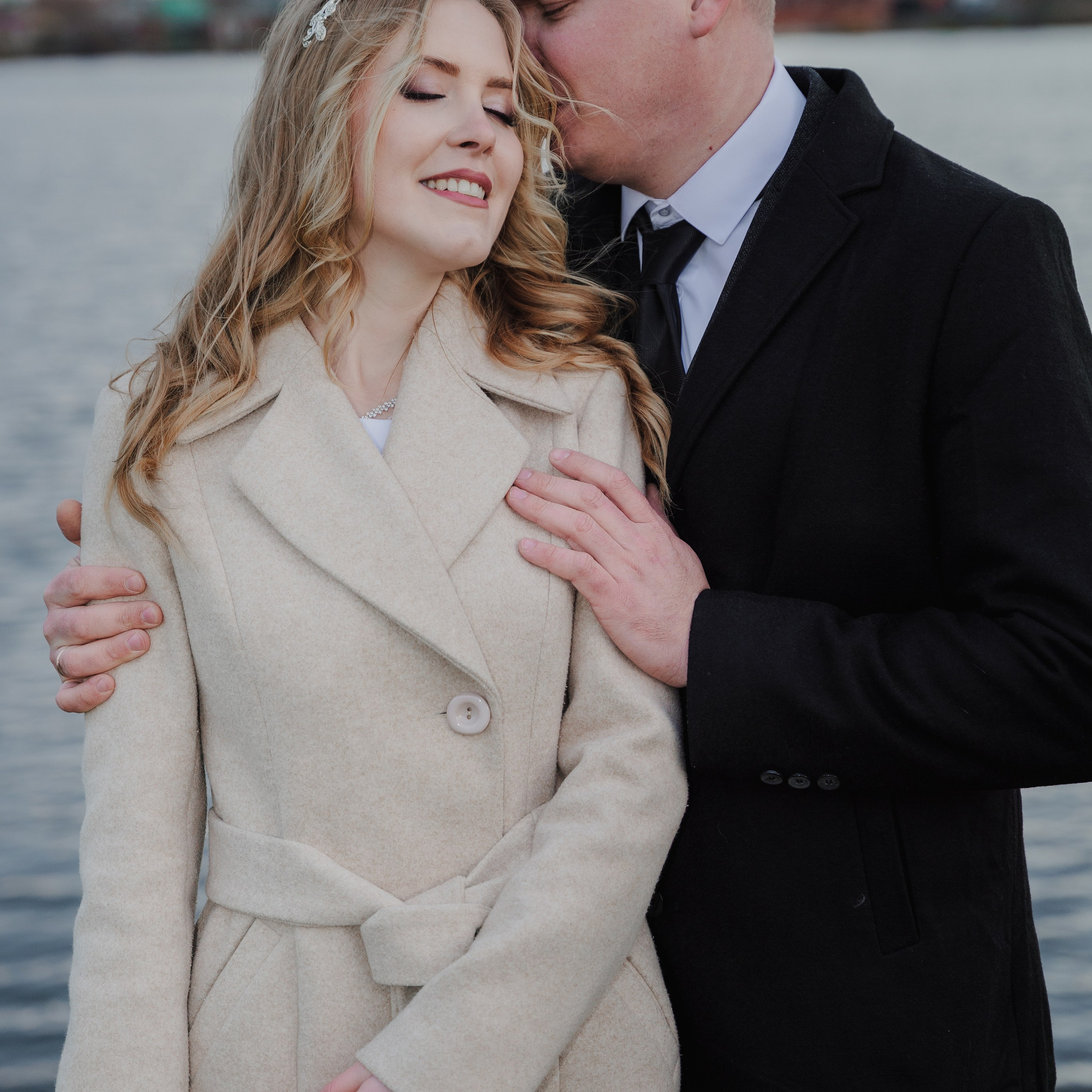 Артём Анжела. Eewa.ru