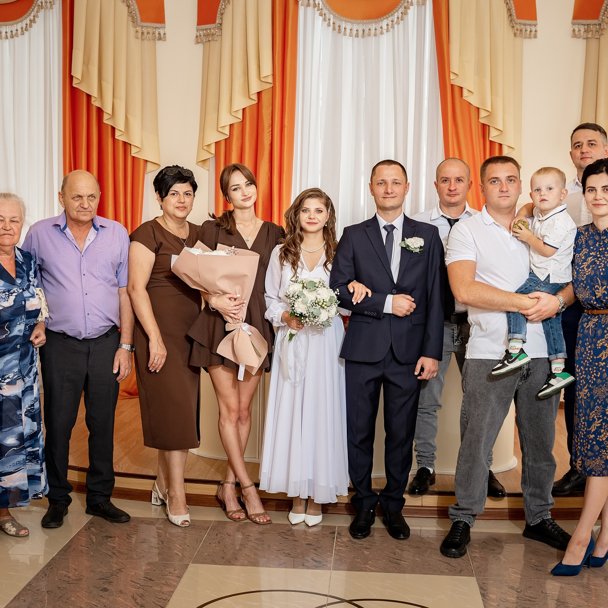 Александр и Екатерина Загс Ре. Eewa.ru