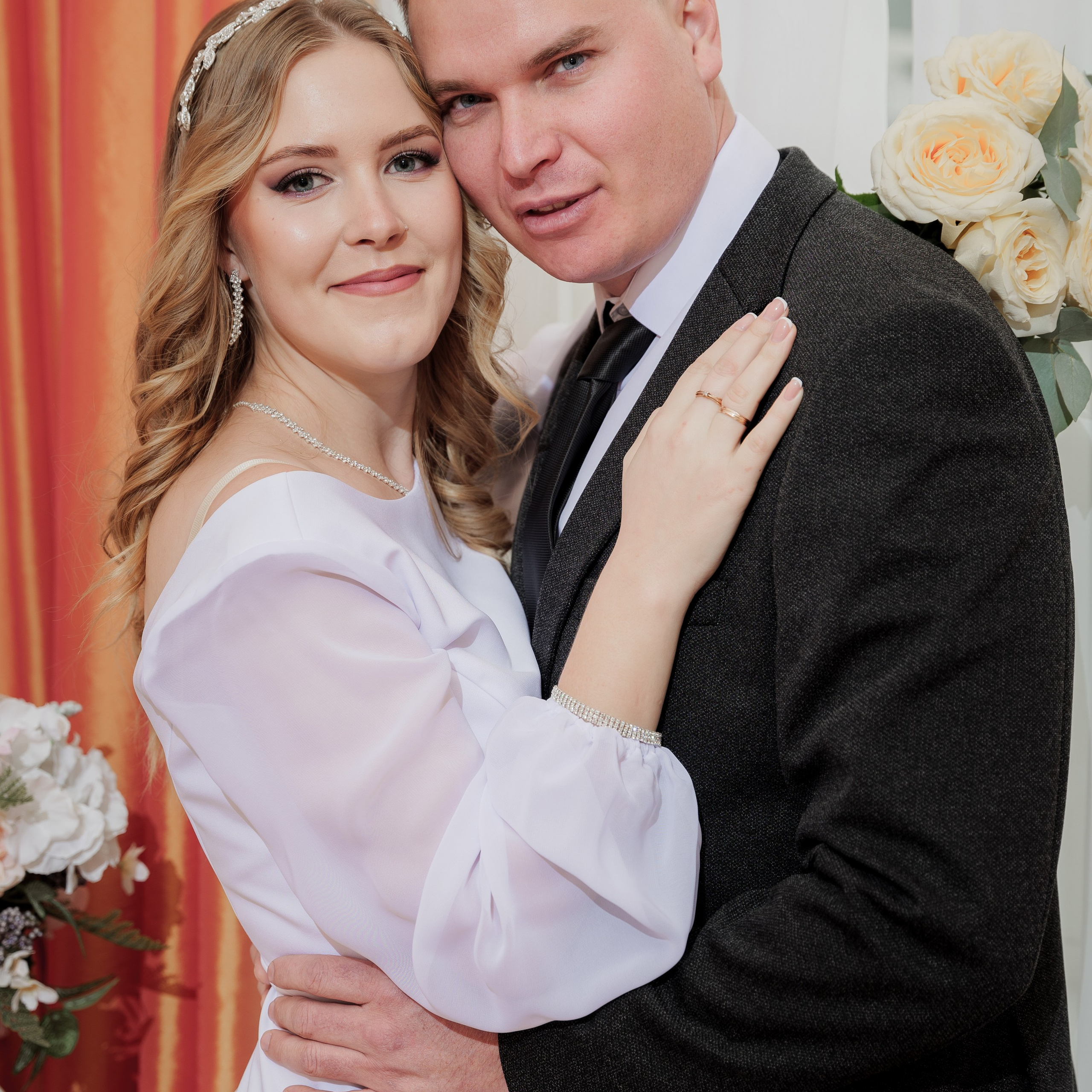 Артём Анжела. Eewa.ru