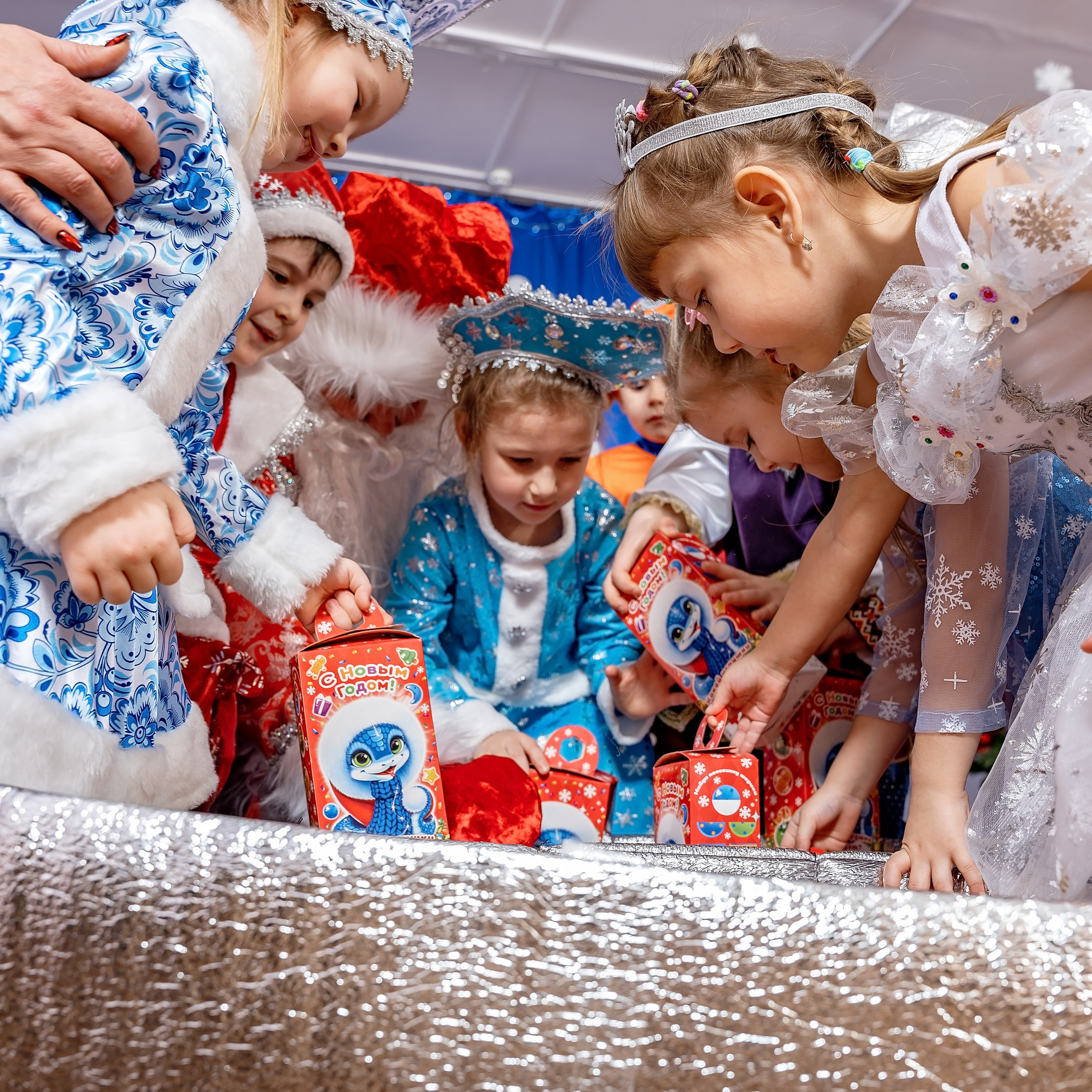 Новогодние фотографии детский сад. Eewa.ru