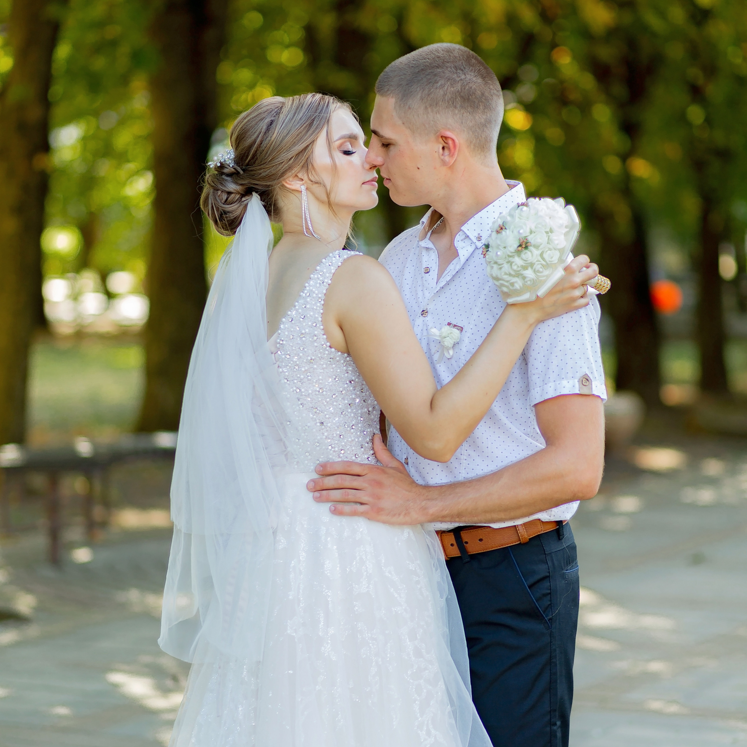 Артем и Виктория. Eewa.ru