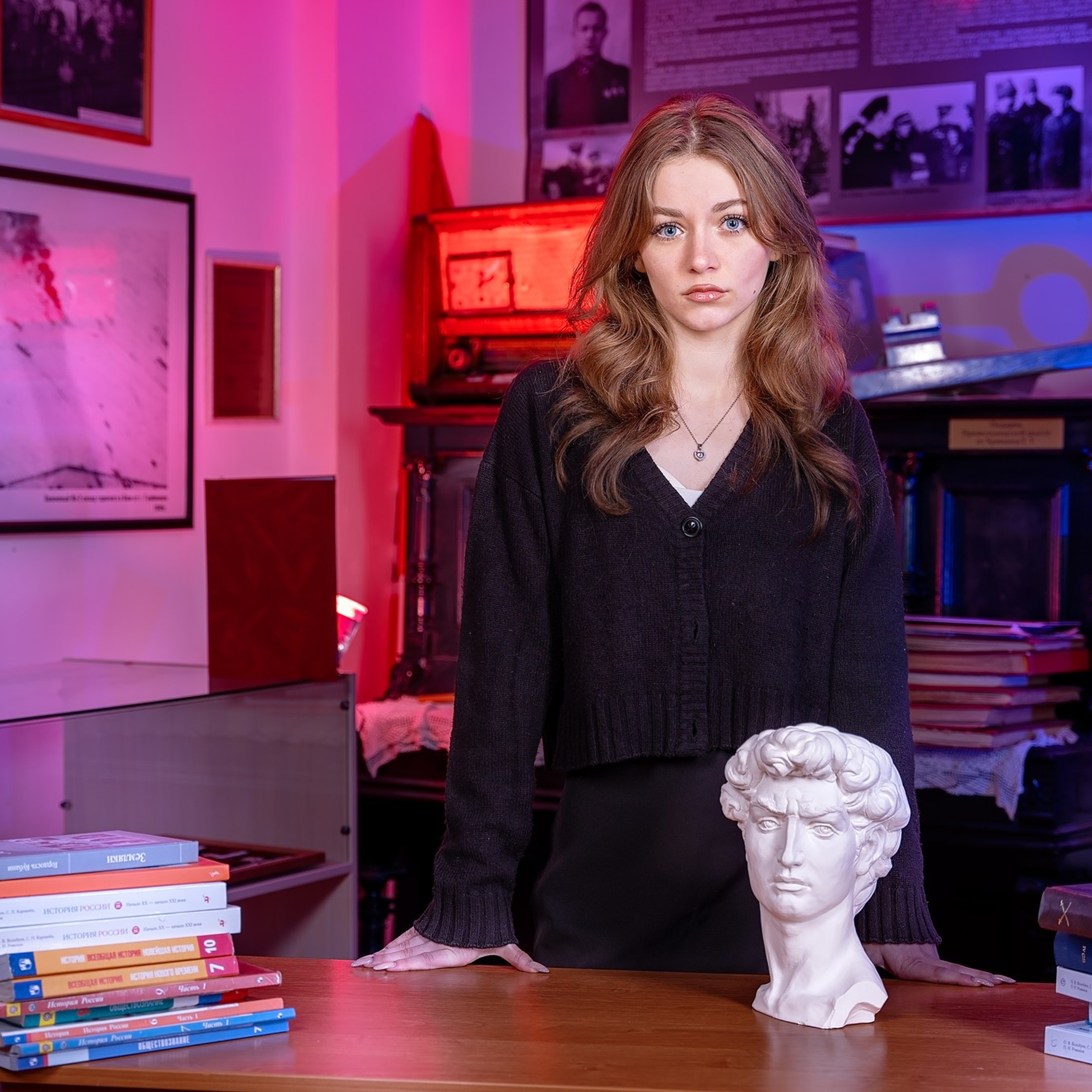 Выпускной альбом СОШ 13 11 класс. Eewa.ru