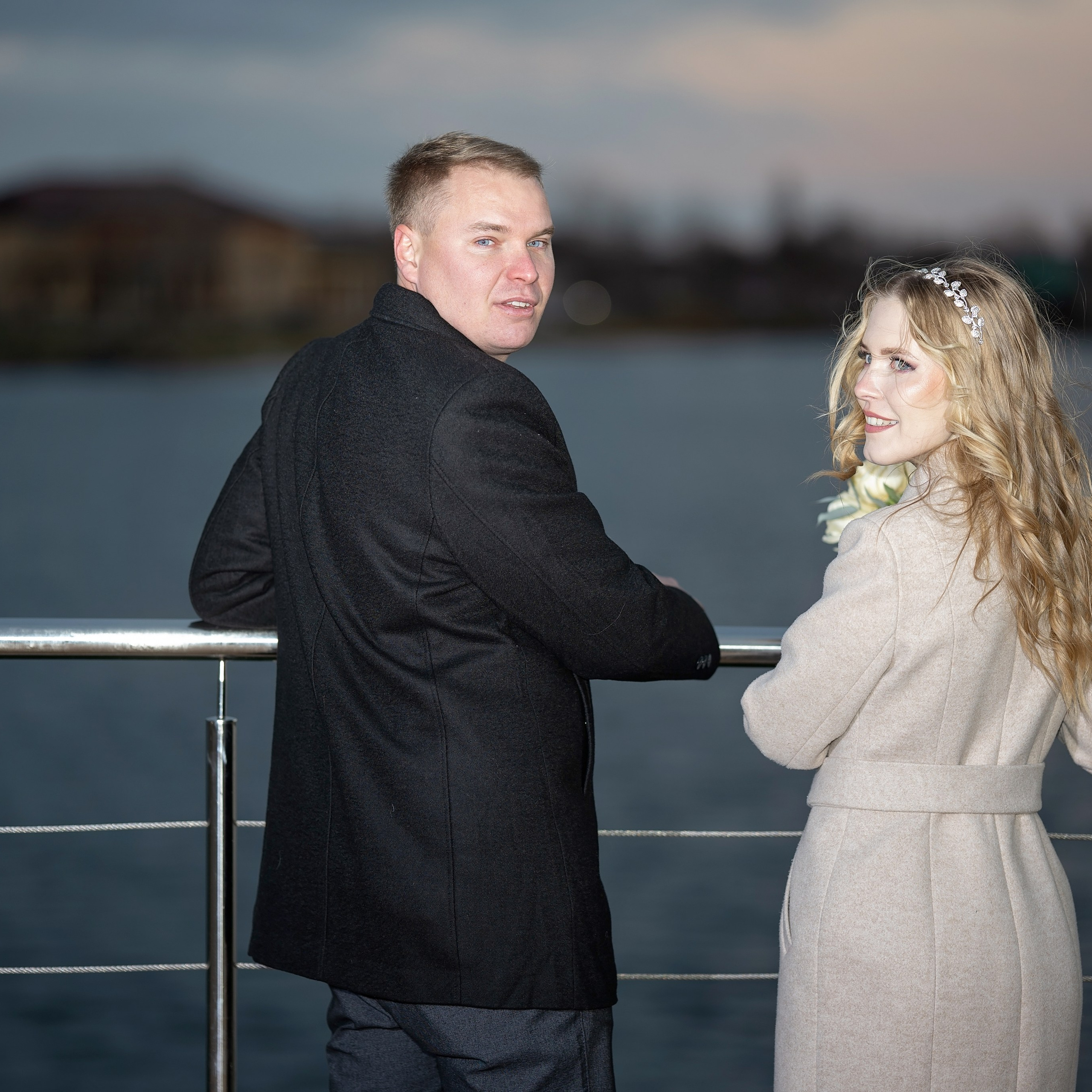 Артём Анжела. Eewa.ru