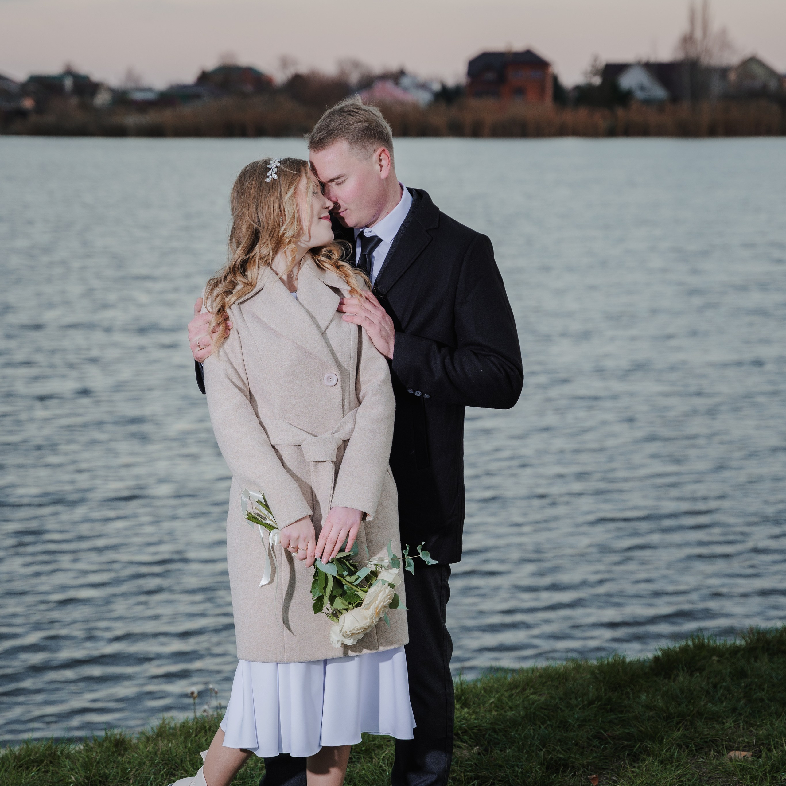 Артём Анжела. Eewa.ru