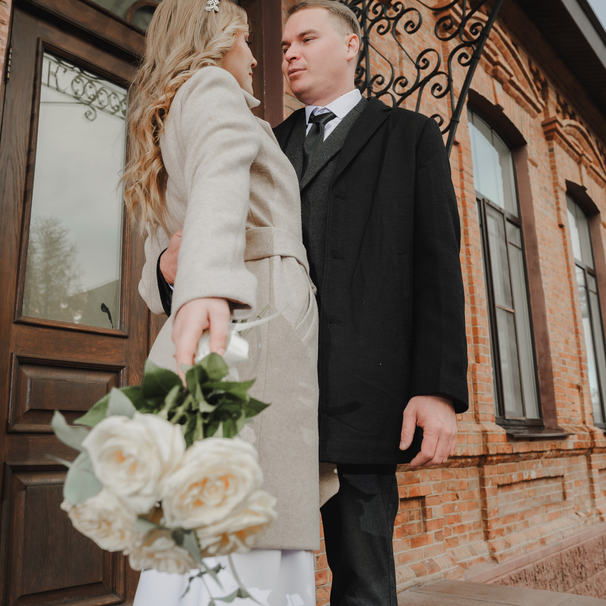 Артём Анжела. Eewa.ru