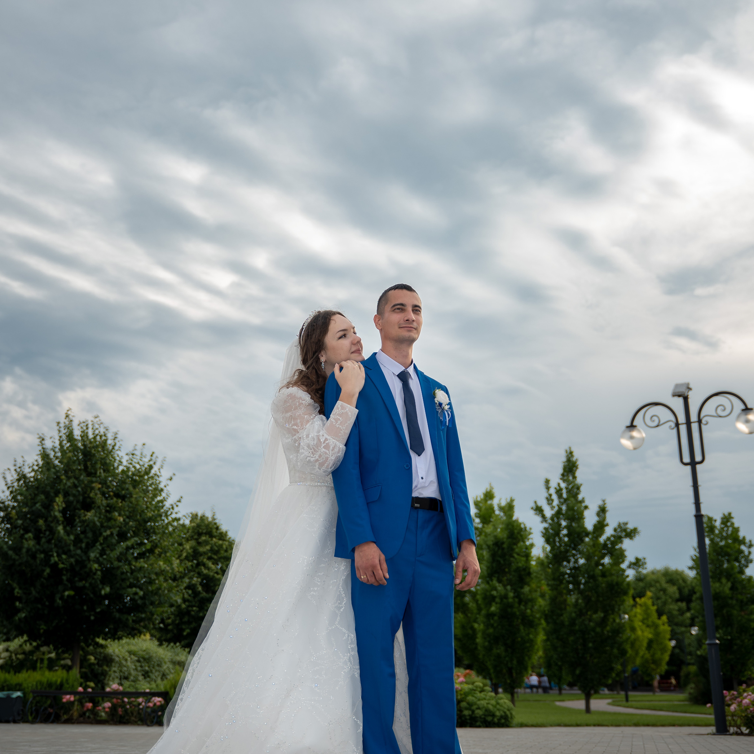 ФОТО ПРОГУЛКА В Свадебный день 2023. Eewa.ru