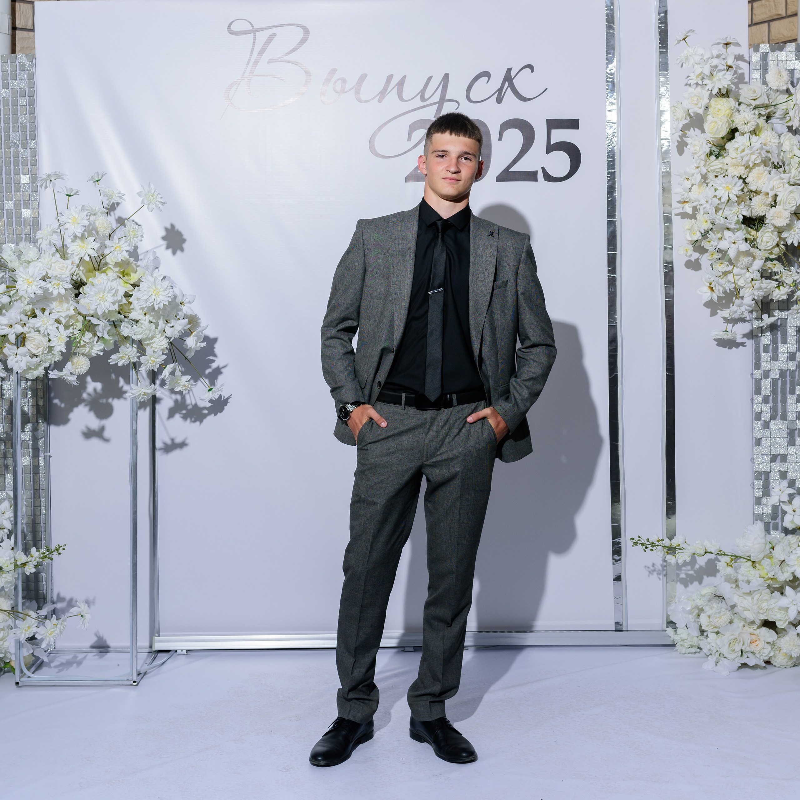 Фотосессия на выпускном вечере 2025 год Лицей. Eewa.ru