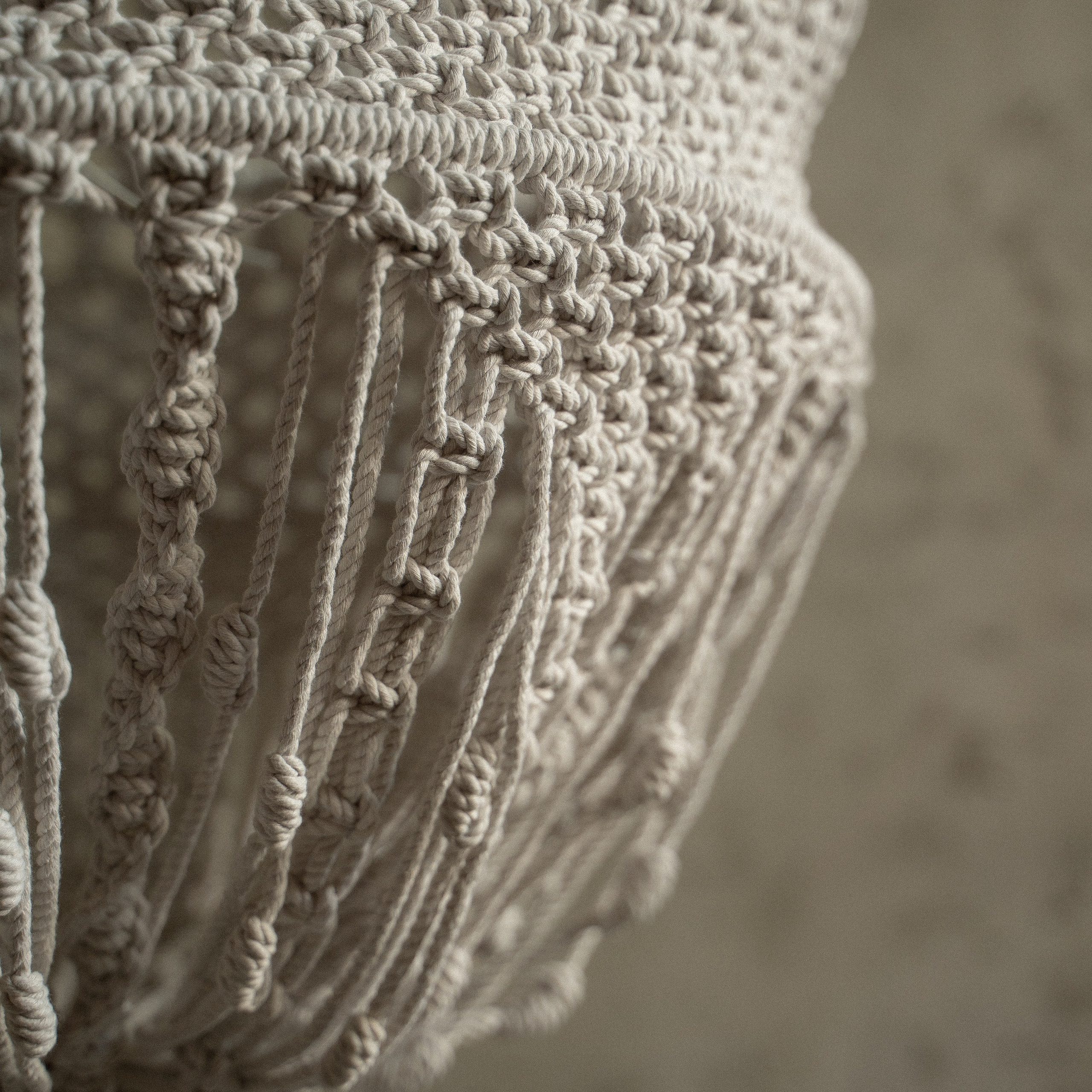 Коллекция «Мокошь» — изделия в технике макраме из разных материалов: хлопковый, полиэфирный, гамаковый, шпагат, трехпрядная верёвка, джут