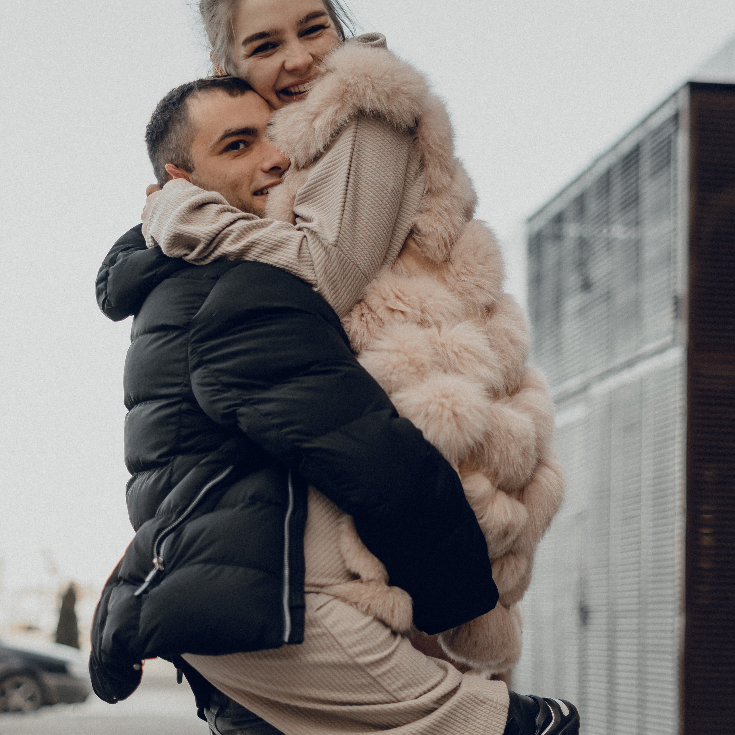 Никос и Аня