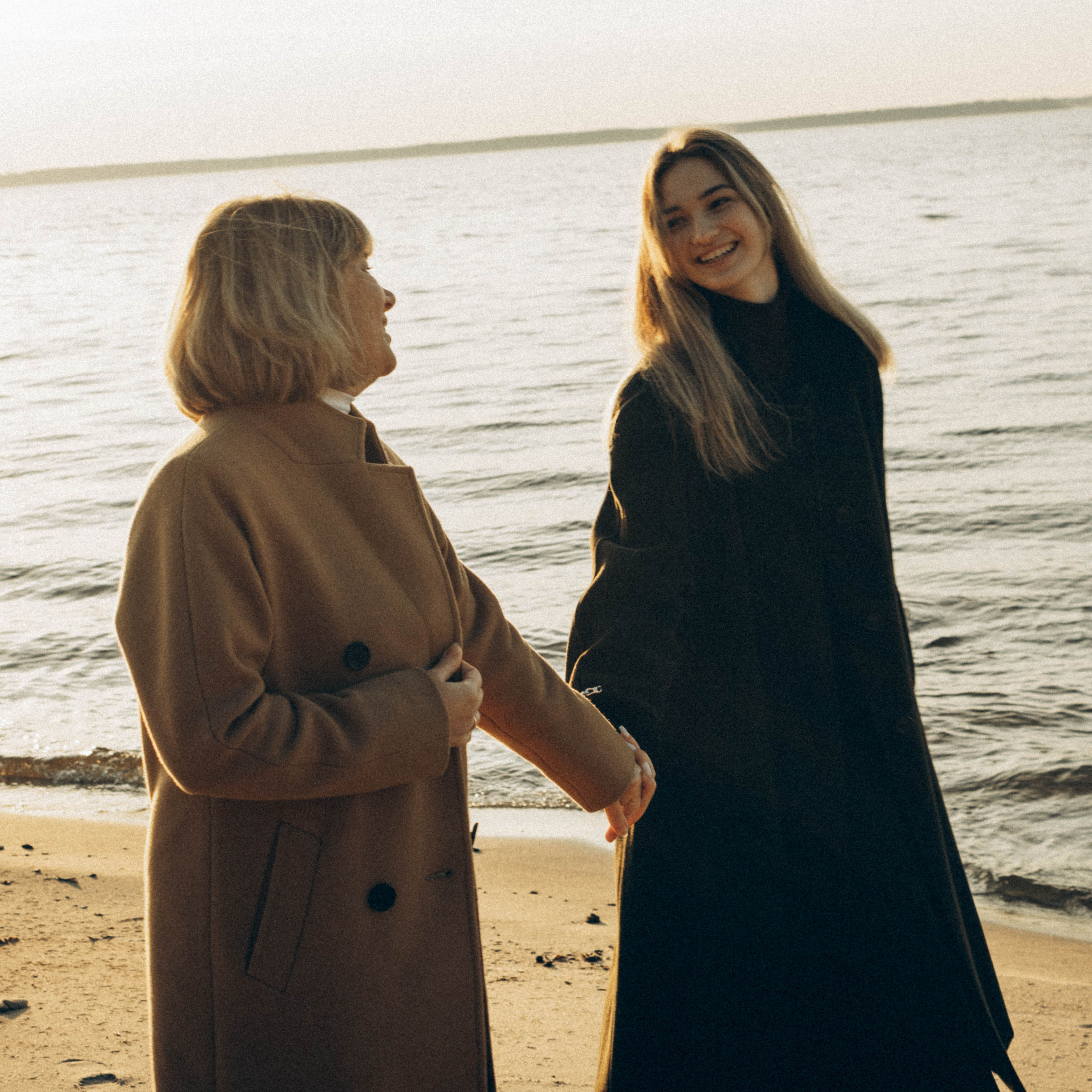 ТАНЯ И ЭЛИНА