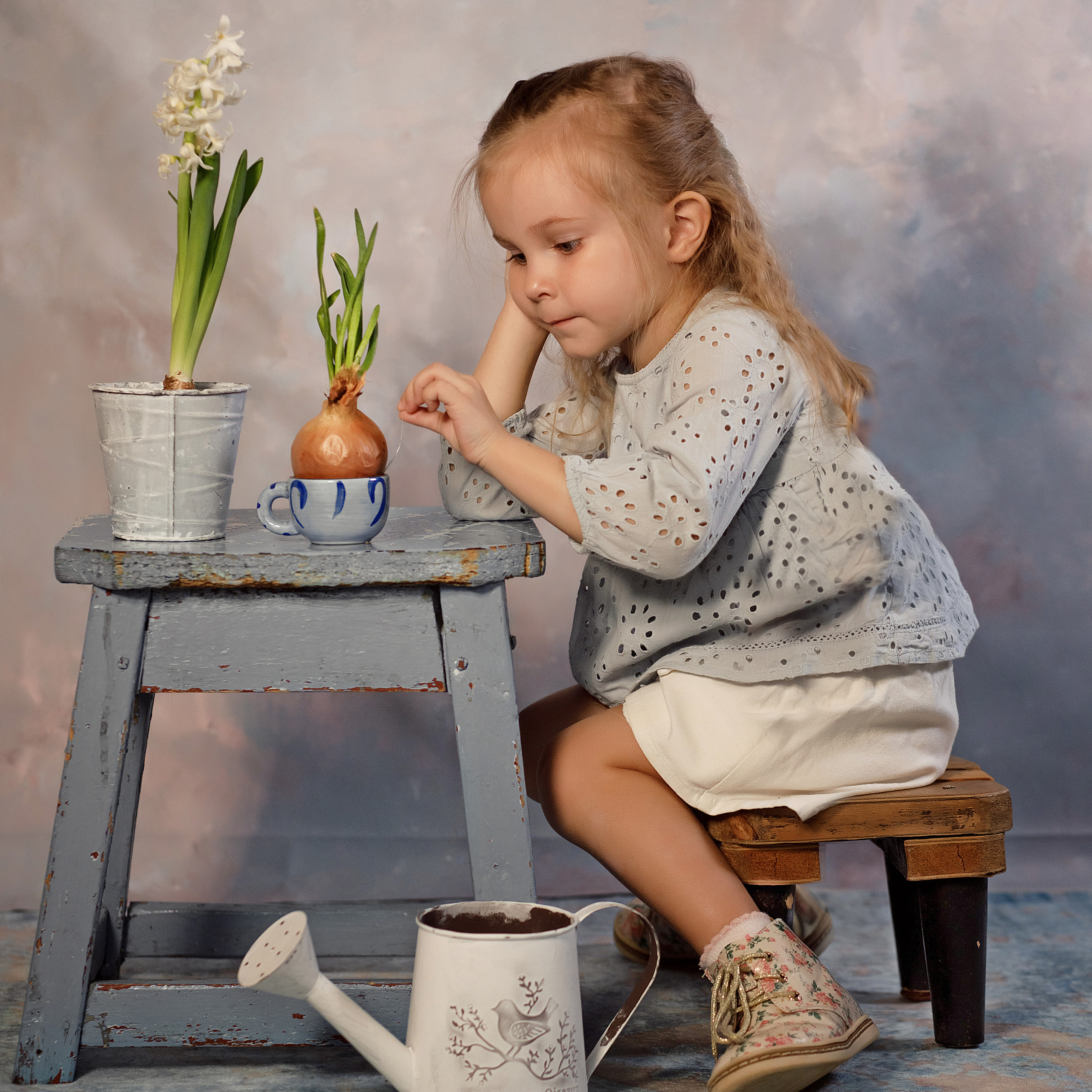 Лазурный фон