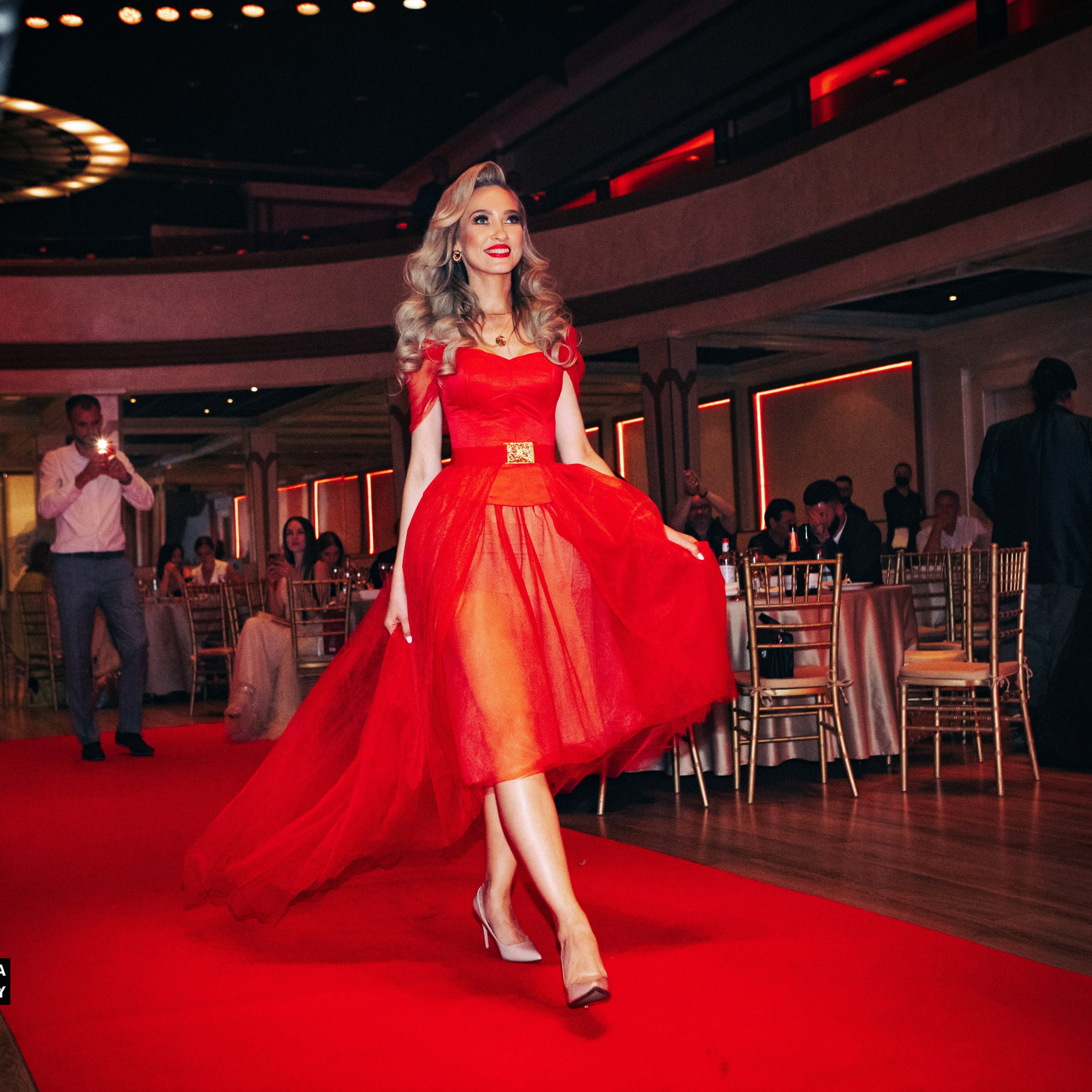 ТОП 100 красивых женщин Golden Palace