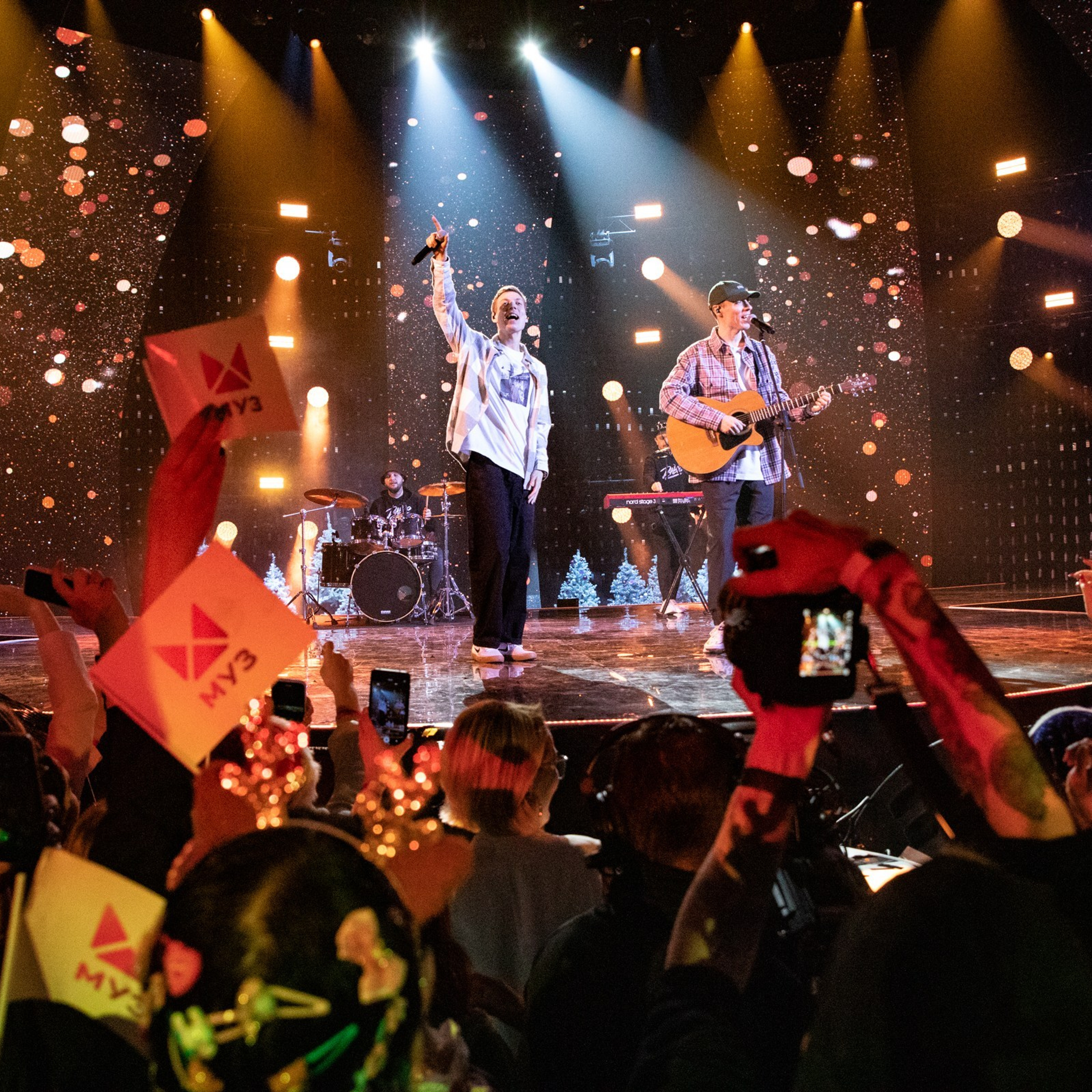 Танцы Ёлка МузТв