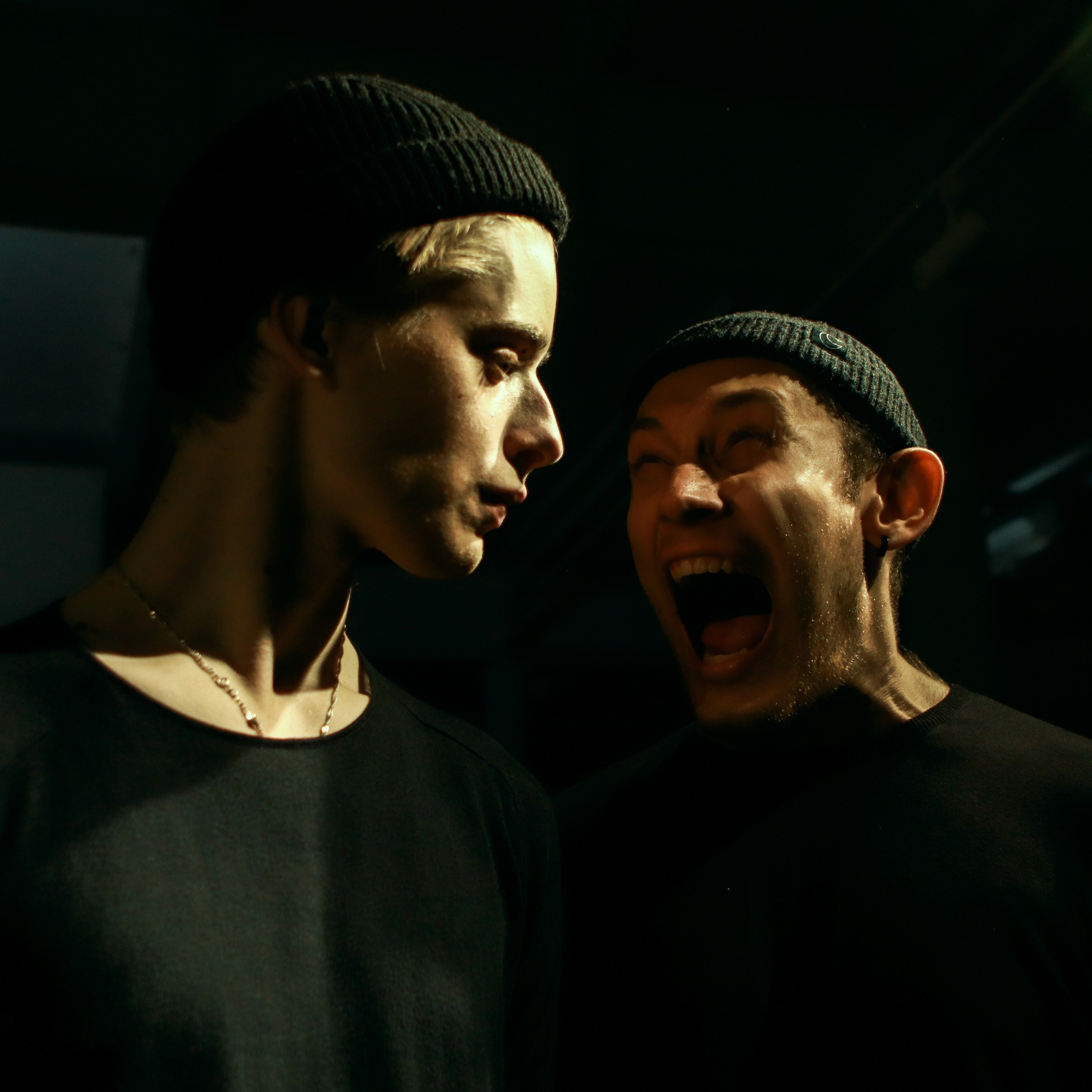 ½ человека — спектакль Артёма Молода