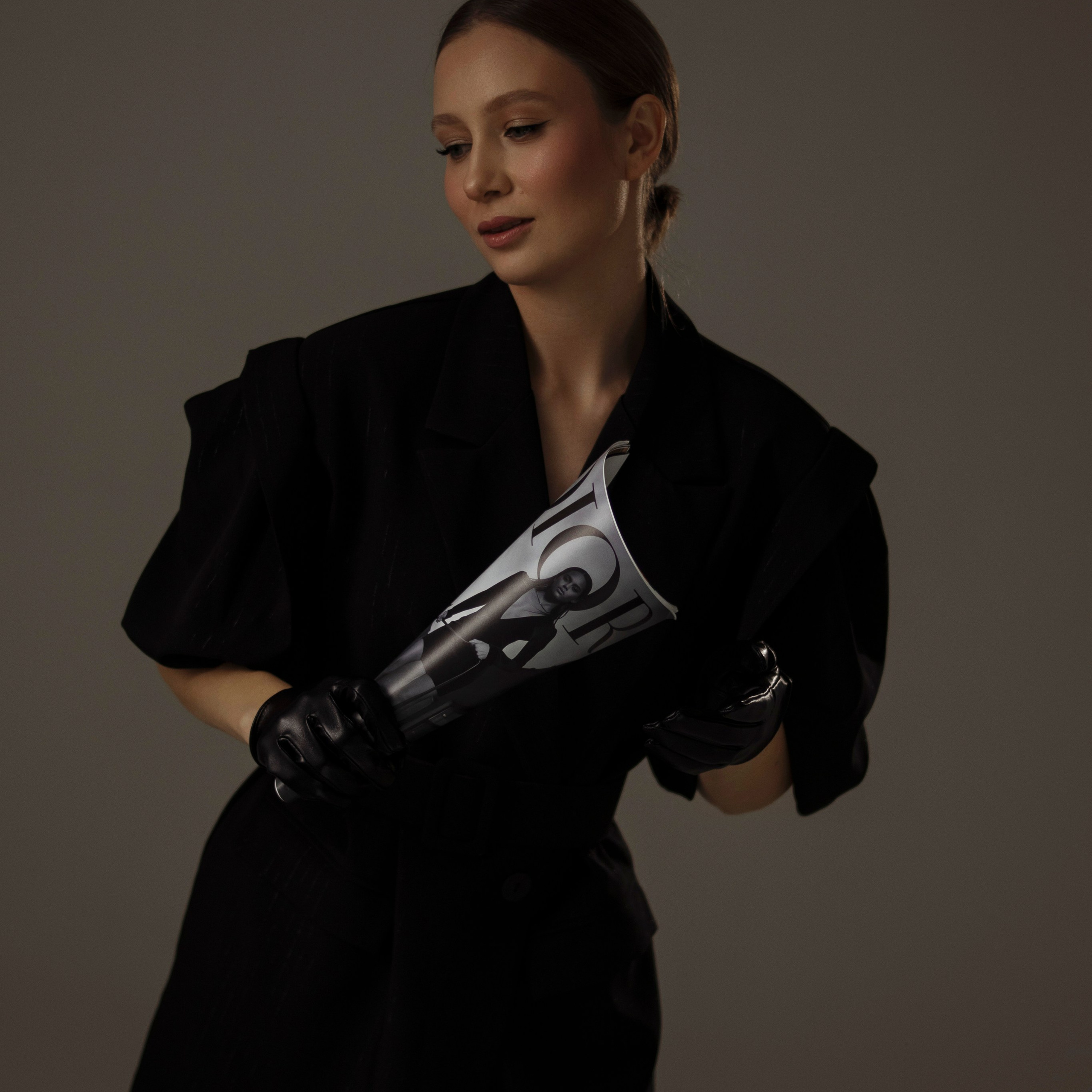 Я — фотограф, который помогает запечатлеть самые важные моменты вашей жизни!