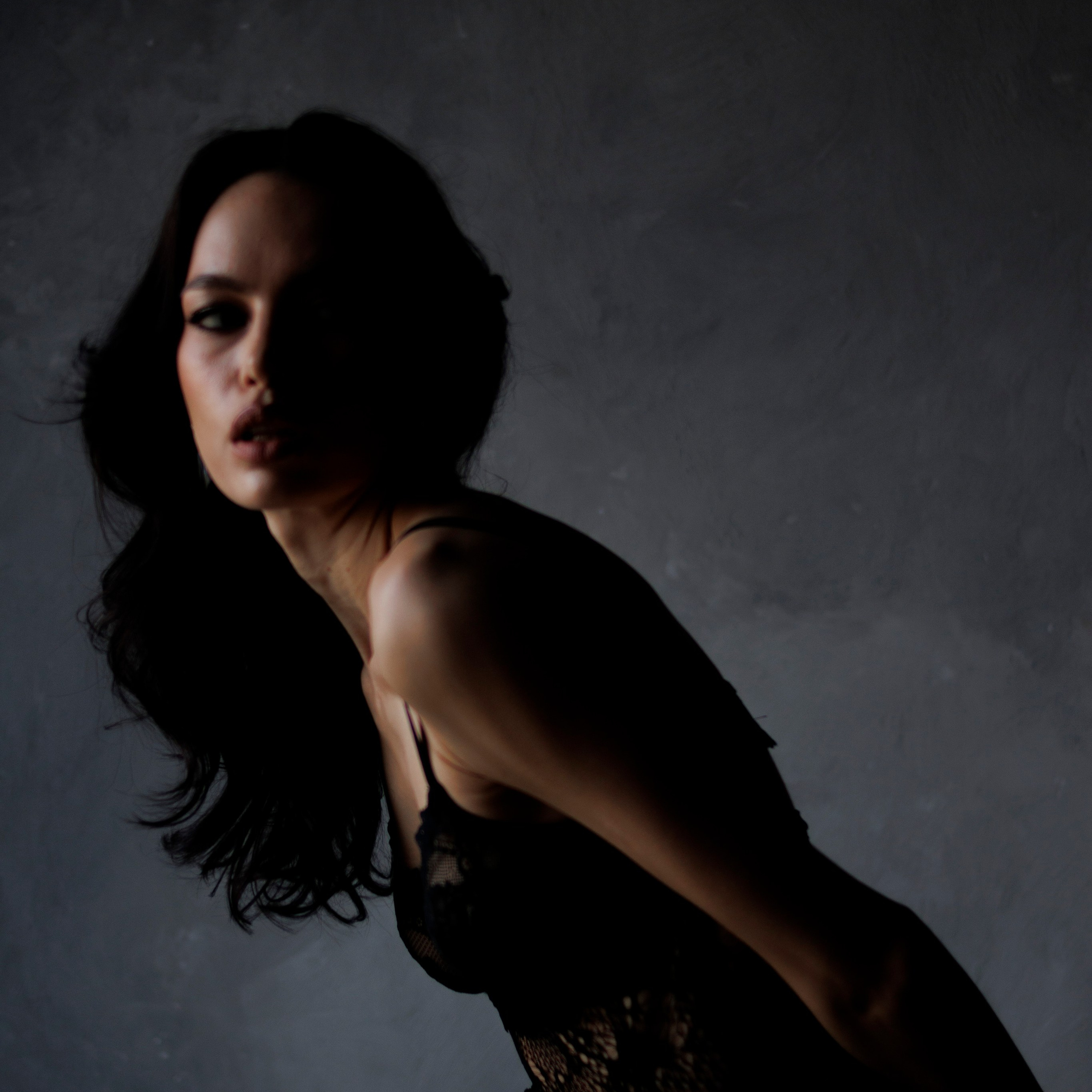 Я — фотограф, который помогает запечатлеть самые важные моменты вашей жизни!