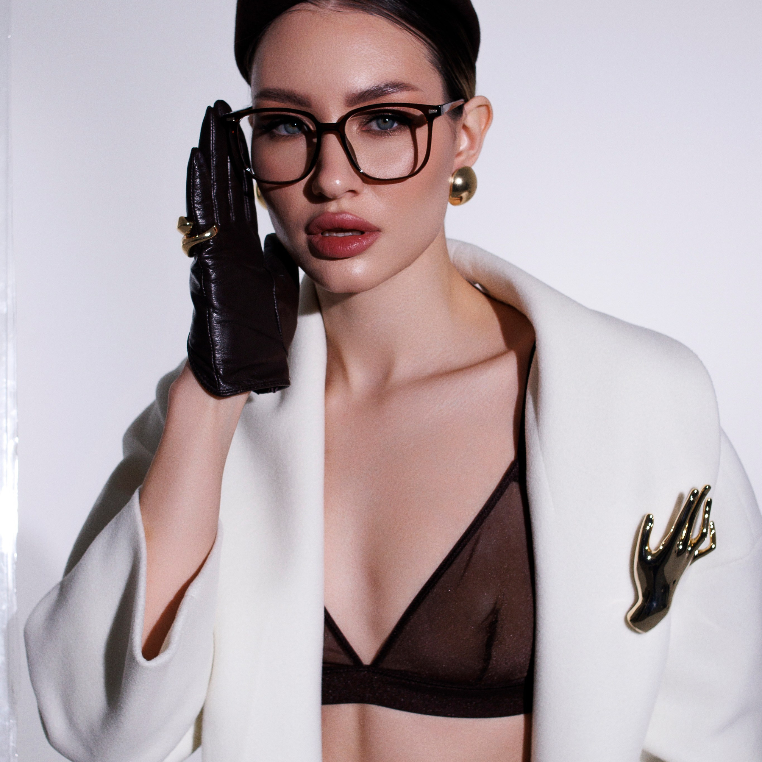 Я — фотограф, который помогает запечатлеть самые важные моменты вашей жизни!