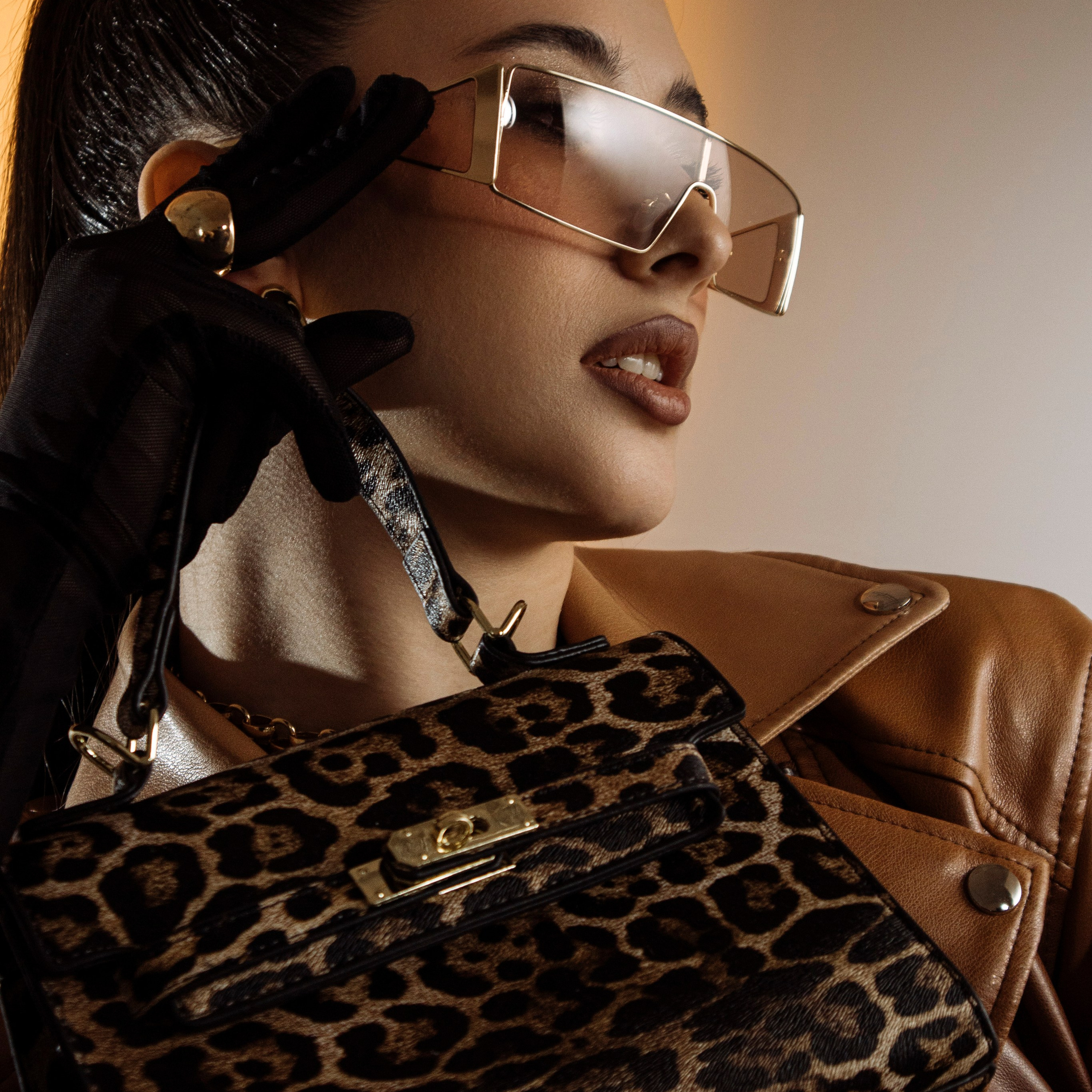 Я — фотограф, который помогает запечатлеть самые важные моменты вашей жизни!