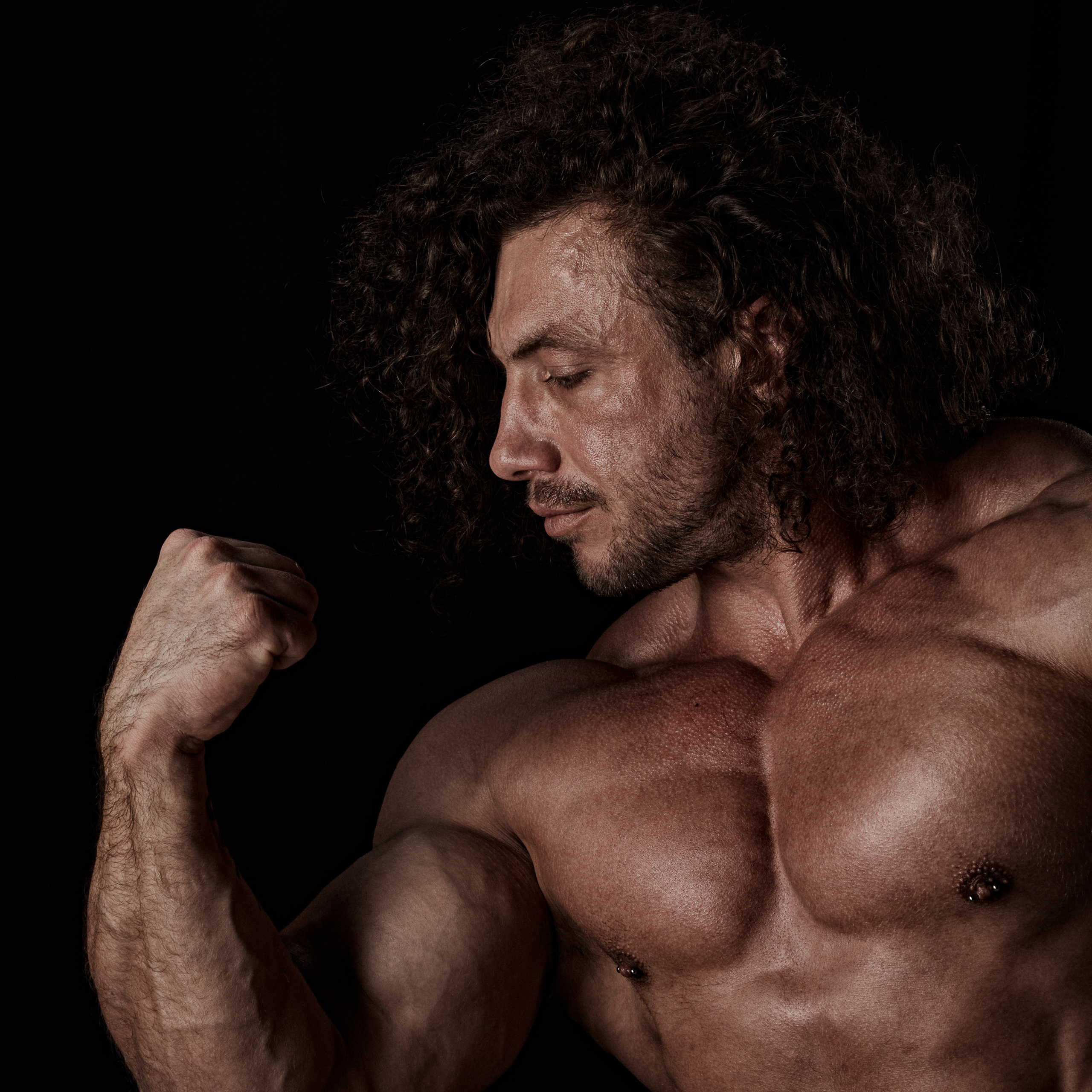 Абсолютный чемпион Саратовской обл. по бодибилдингу Катков Дмитрий Владимирович