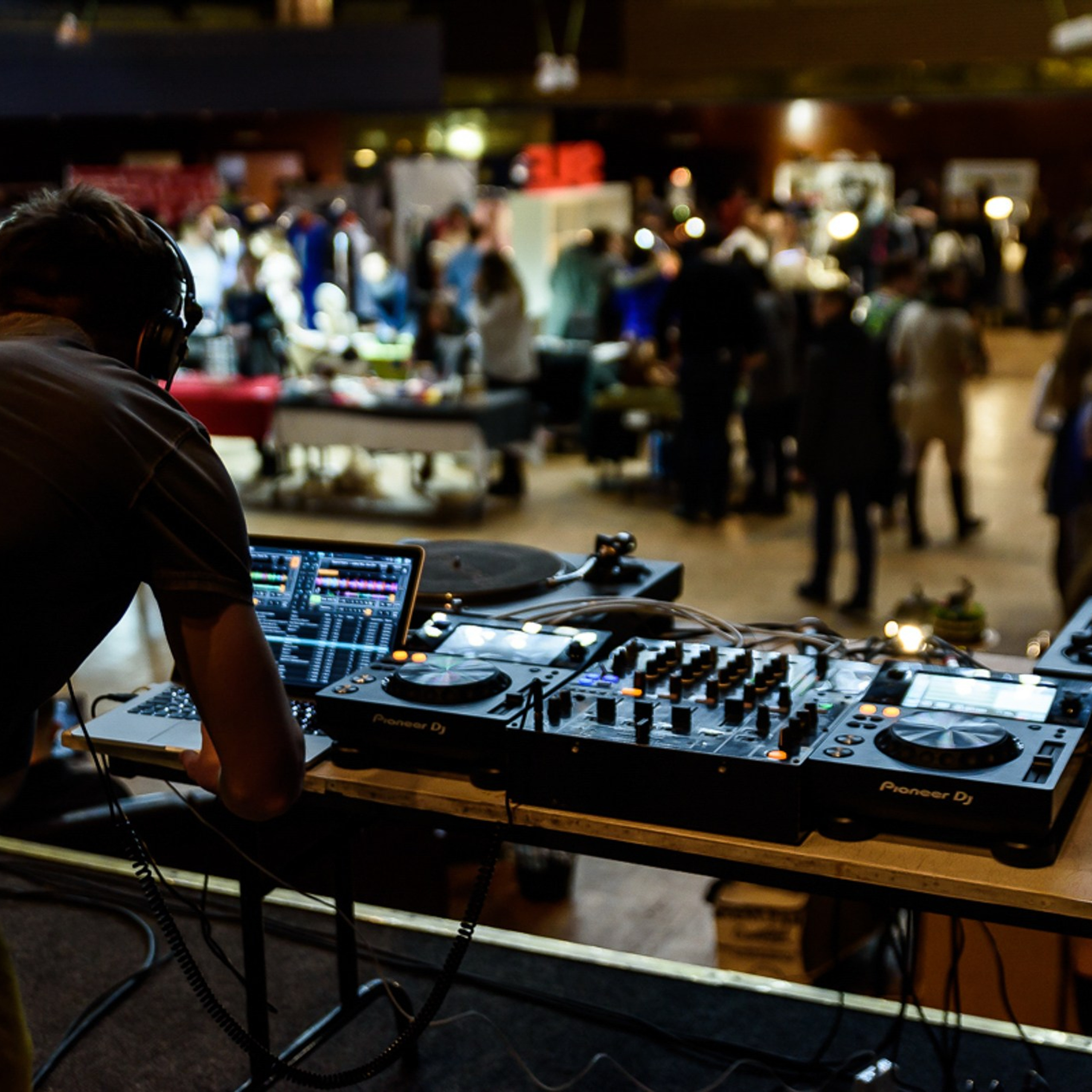 Фотограф на корпоратив, конференцию, мероприятие | Качественные репортажные фото | Челябинск. Репортажный Фотограф в Челябинске Сергей Станин