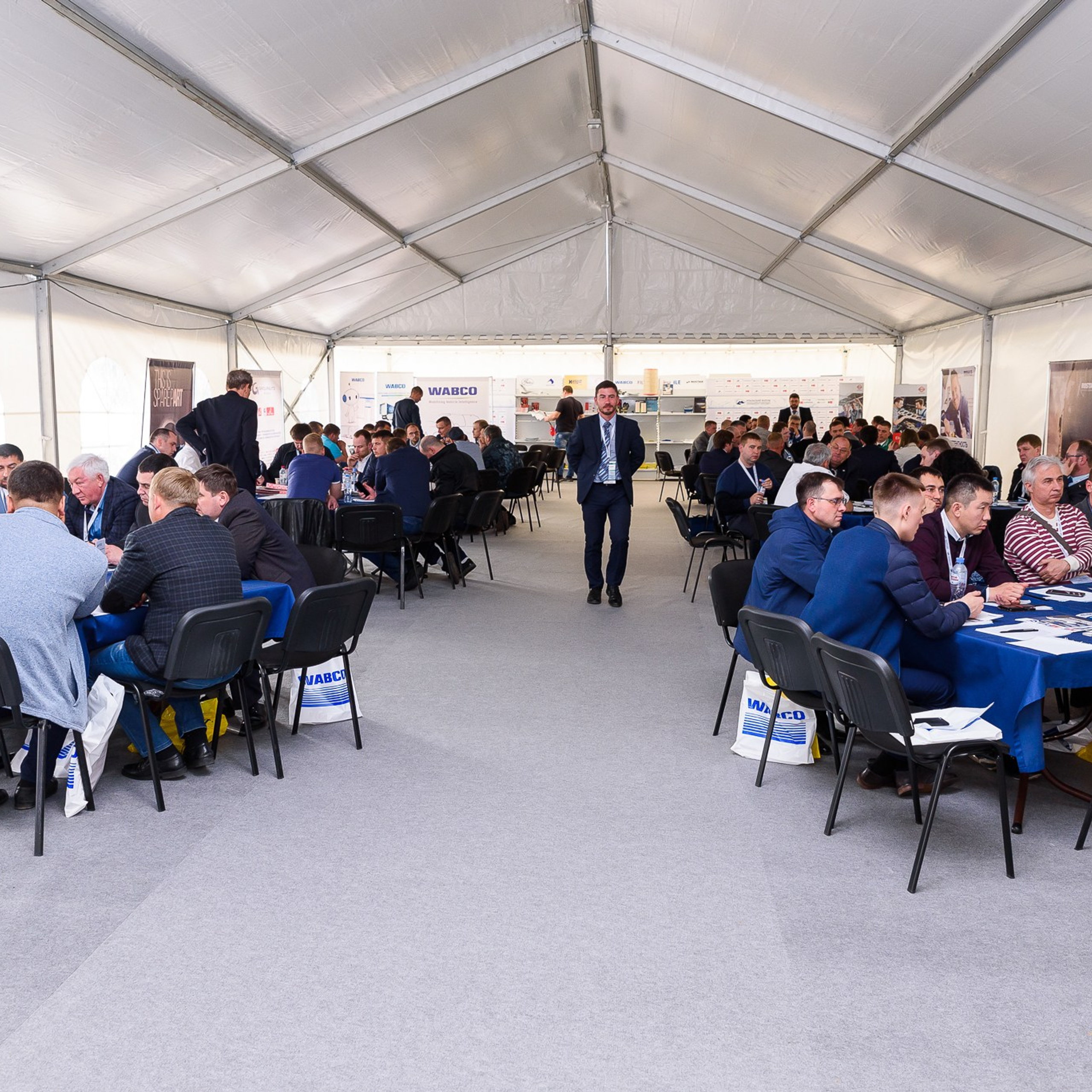 Фотограф на корпоратив, конференцию, мероприятие | Качественные репортажные фото | Челябинск. Репортажный Фотограф в Челябинске Сергей Станин