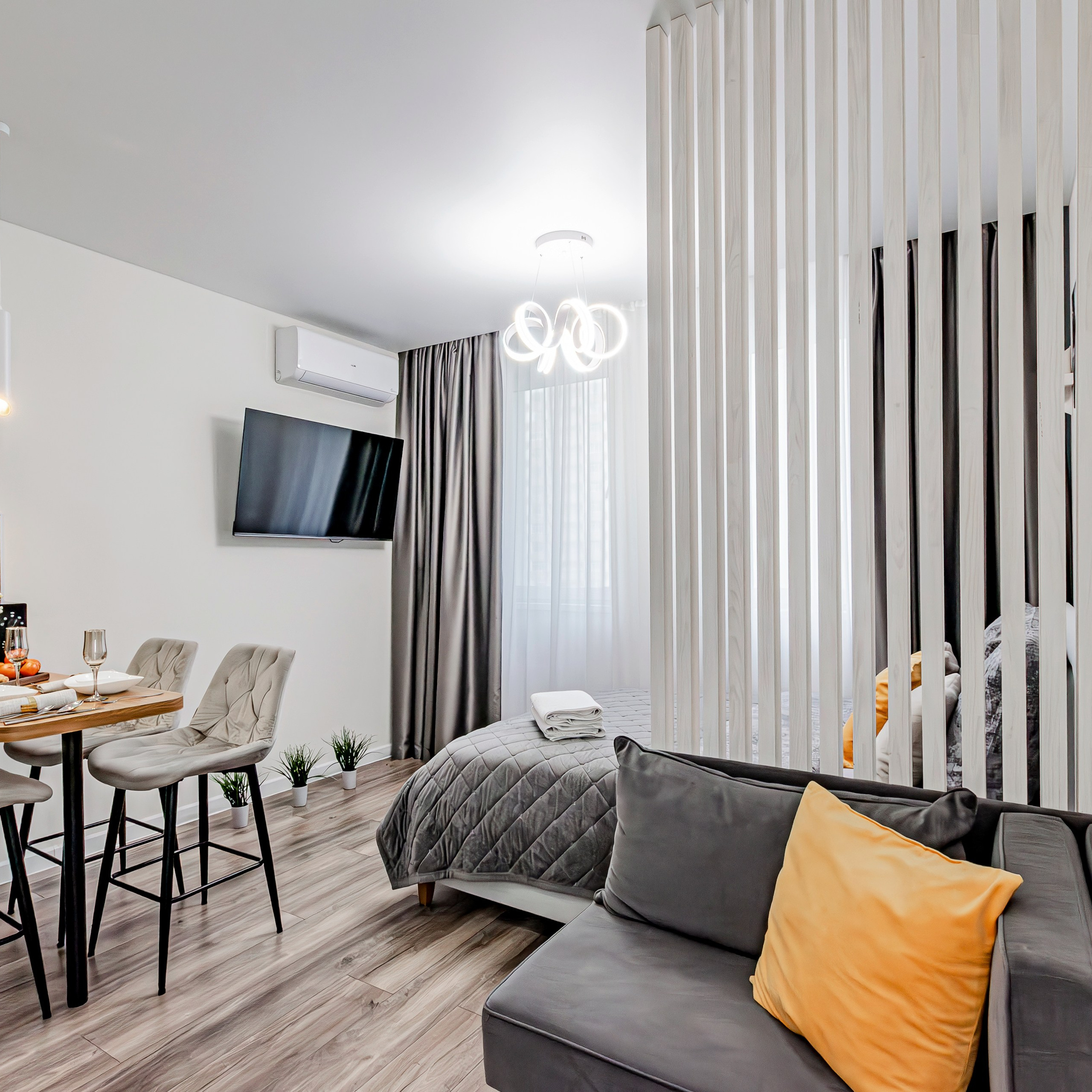 Адоратского 1б кв2