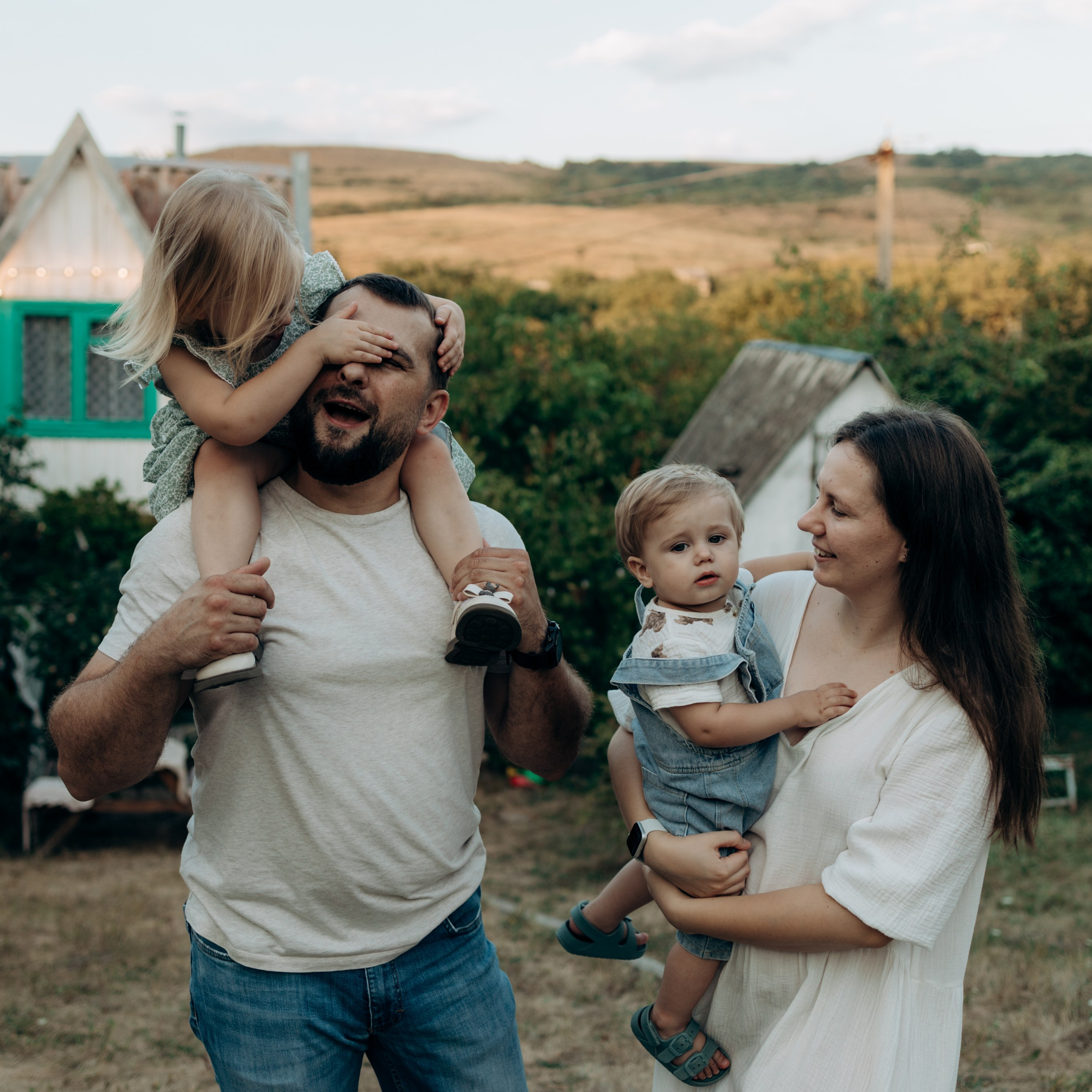 Катя, Женя, Алиса и Сава